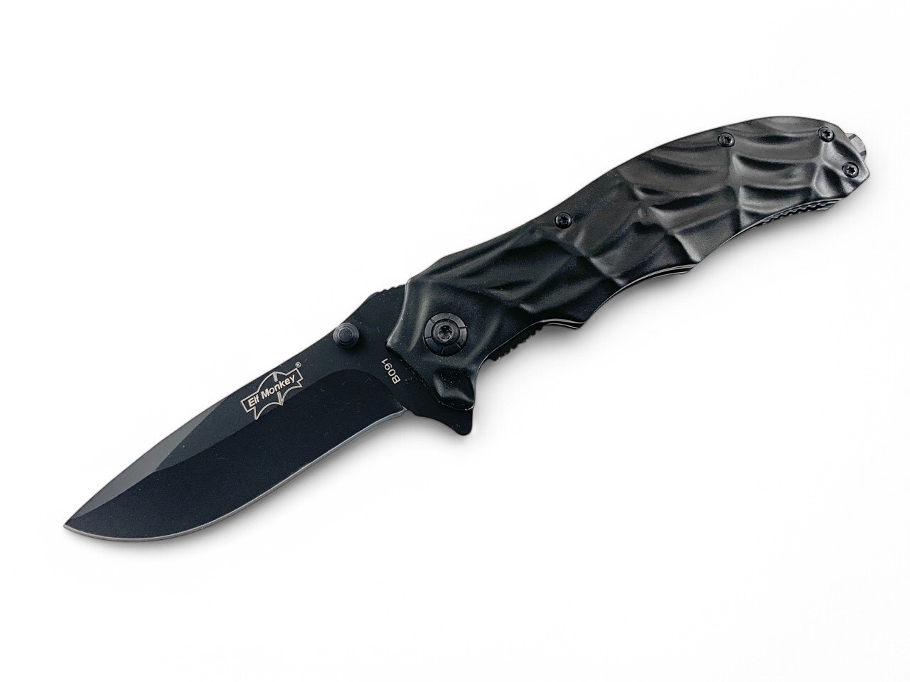 Детайл на дръжката на нож Black Steel B091