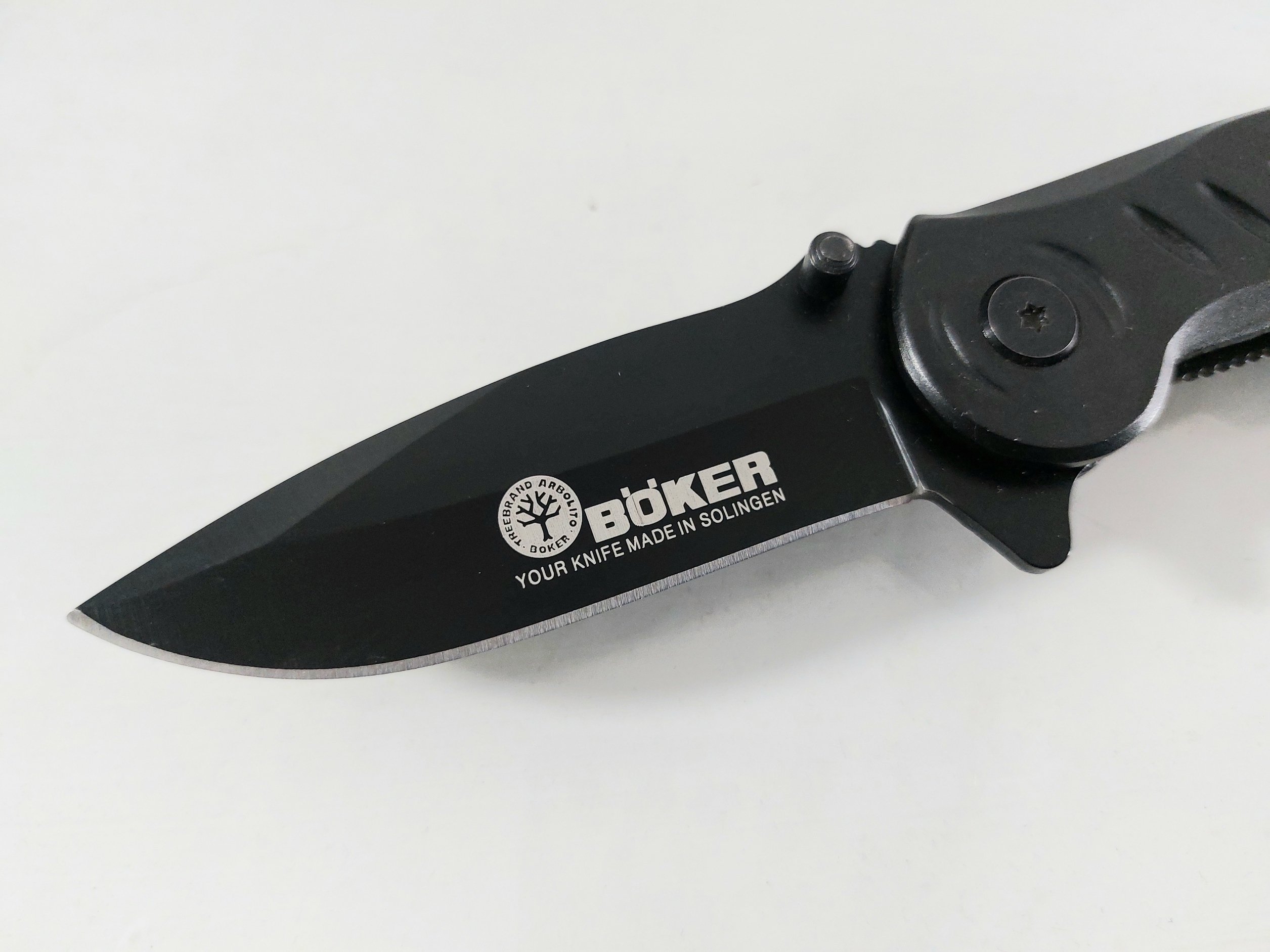 Сгъваем полуавтоматичен джобен нож - Boker с черно тефлоново покритие