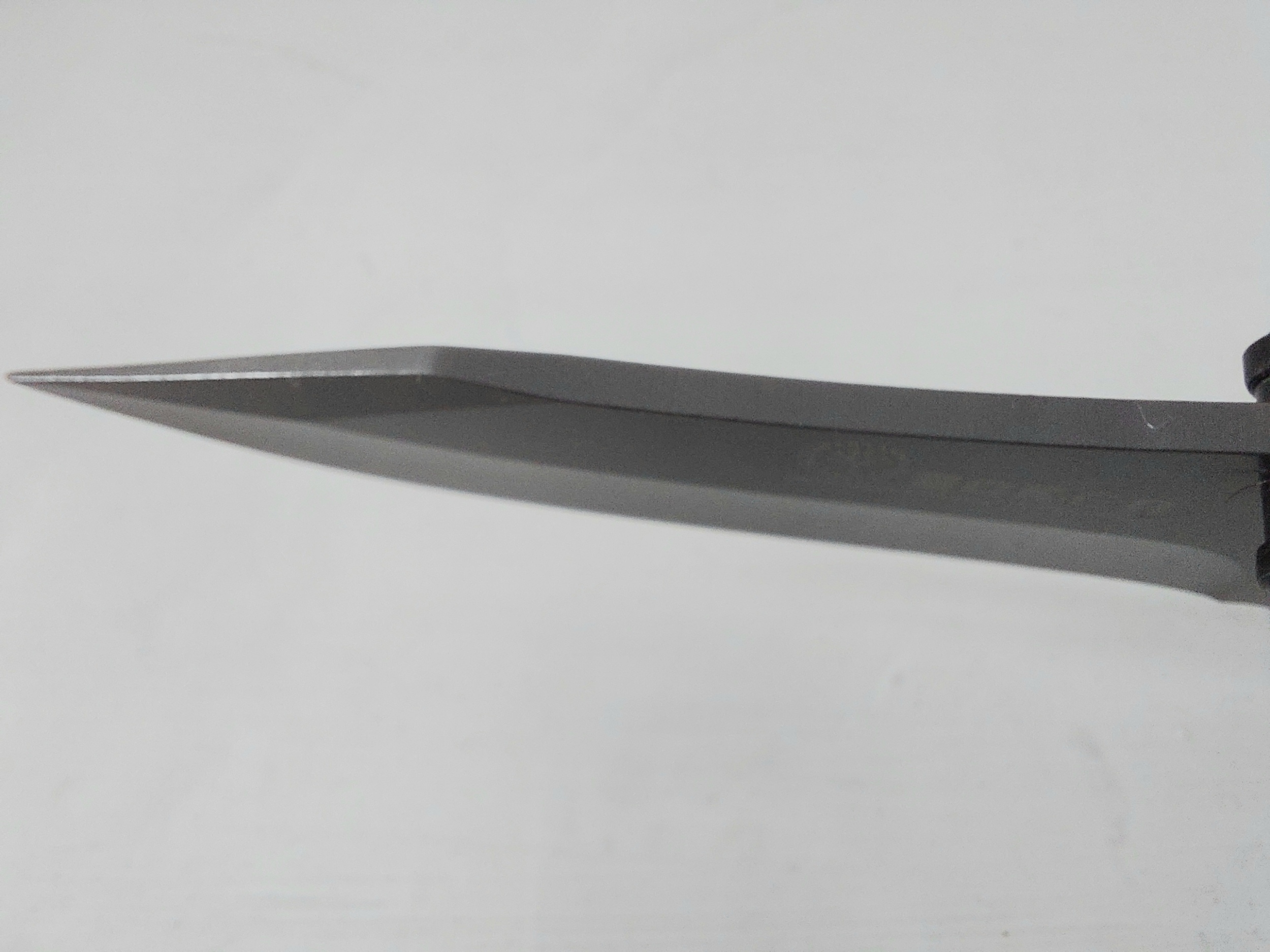 Сгъваем автоматичен масивен джобен нож - Boker B138 Сгъваем автоматичен масивен джобен нож - Boker B138