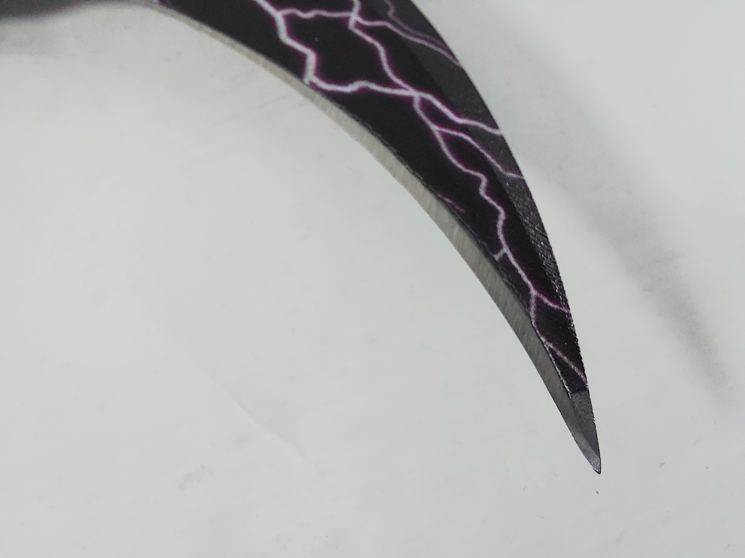 Storm CS GO - karambit карамбит нож остър като бръснач Storm CS GO - karambit карамбит нож остър като бръснач