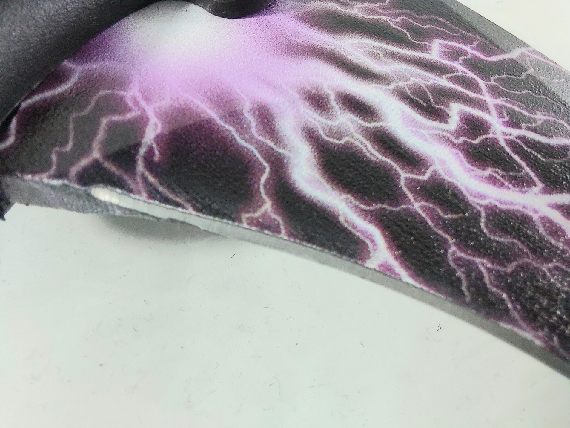 Storm CS GO - karambit карамбит нож остър като бръснач Storm CS GO - karambit карамбит нож остър като бръснач