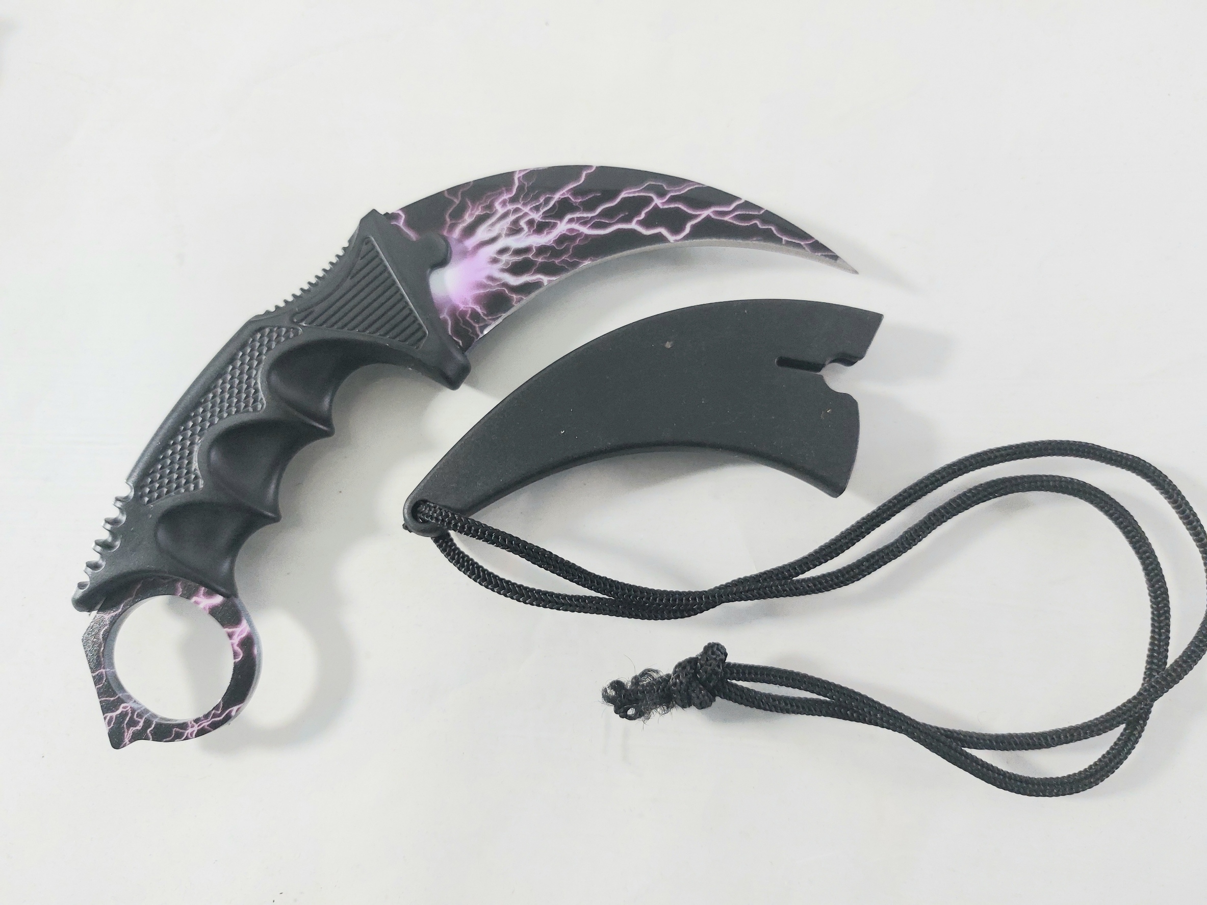 Storm CS GO - karambit карамбит нож остър като бръснач Storm CS GO - karambit карамбит нож остър като бръснач