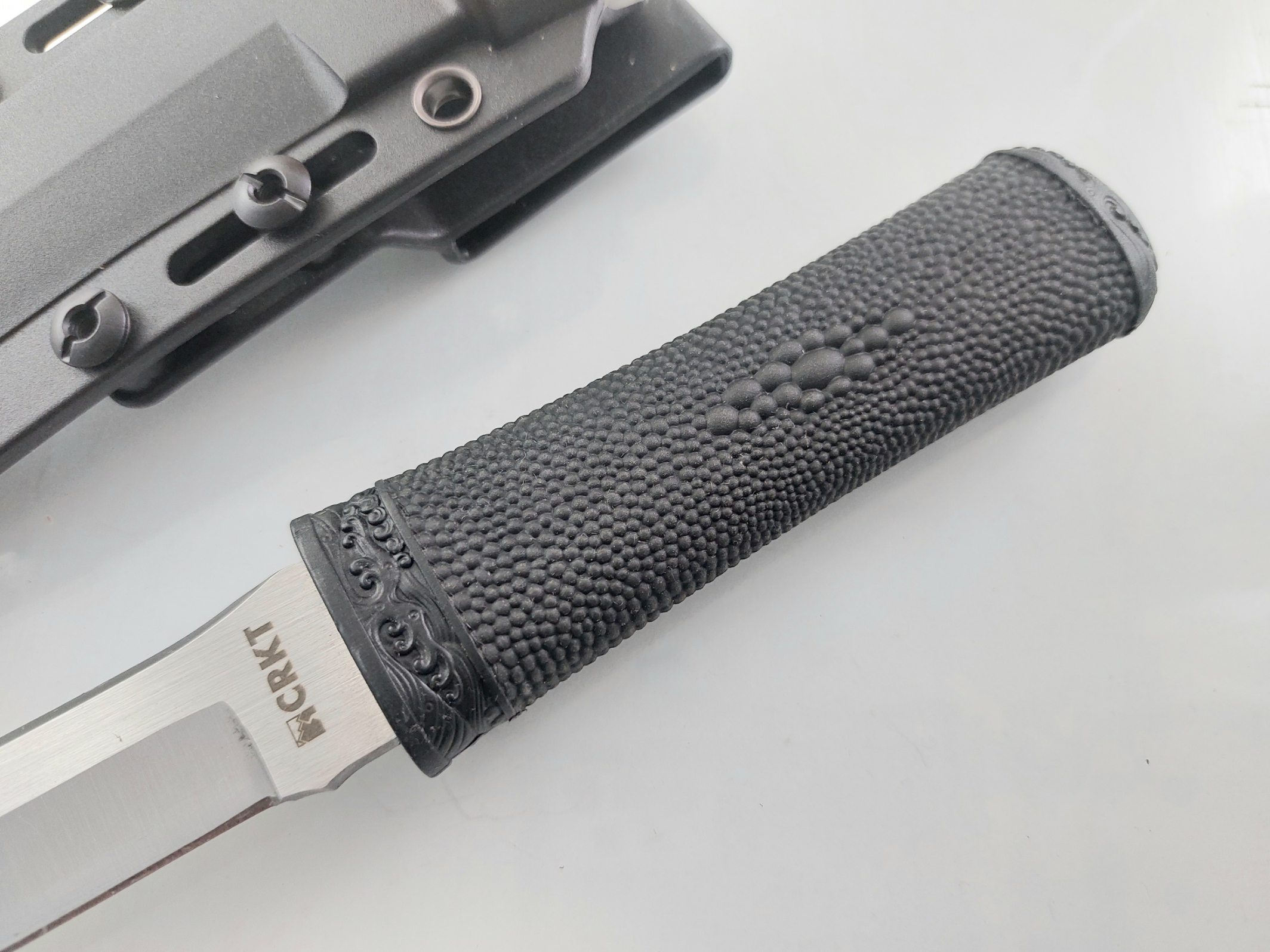 Тактически военен нож тип кама уникалната форма на острието с Kydex калъф бял цвят