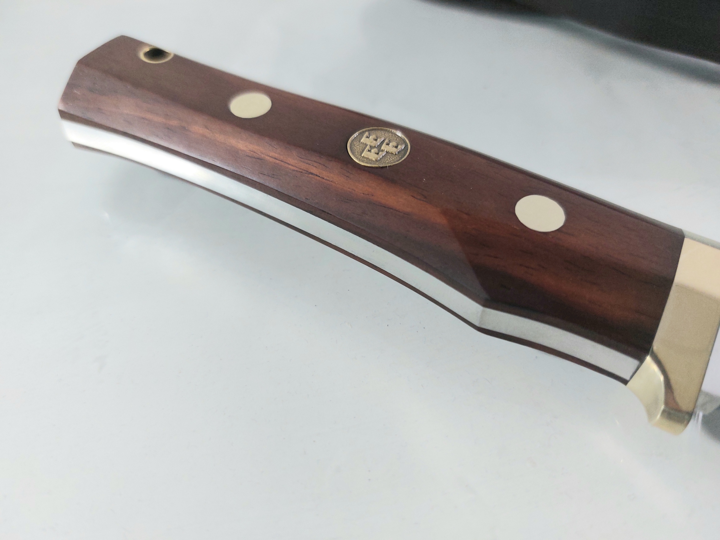 Ловен нож с месингови нитове стилен масивен от 3G steel