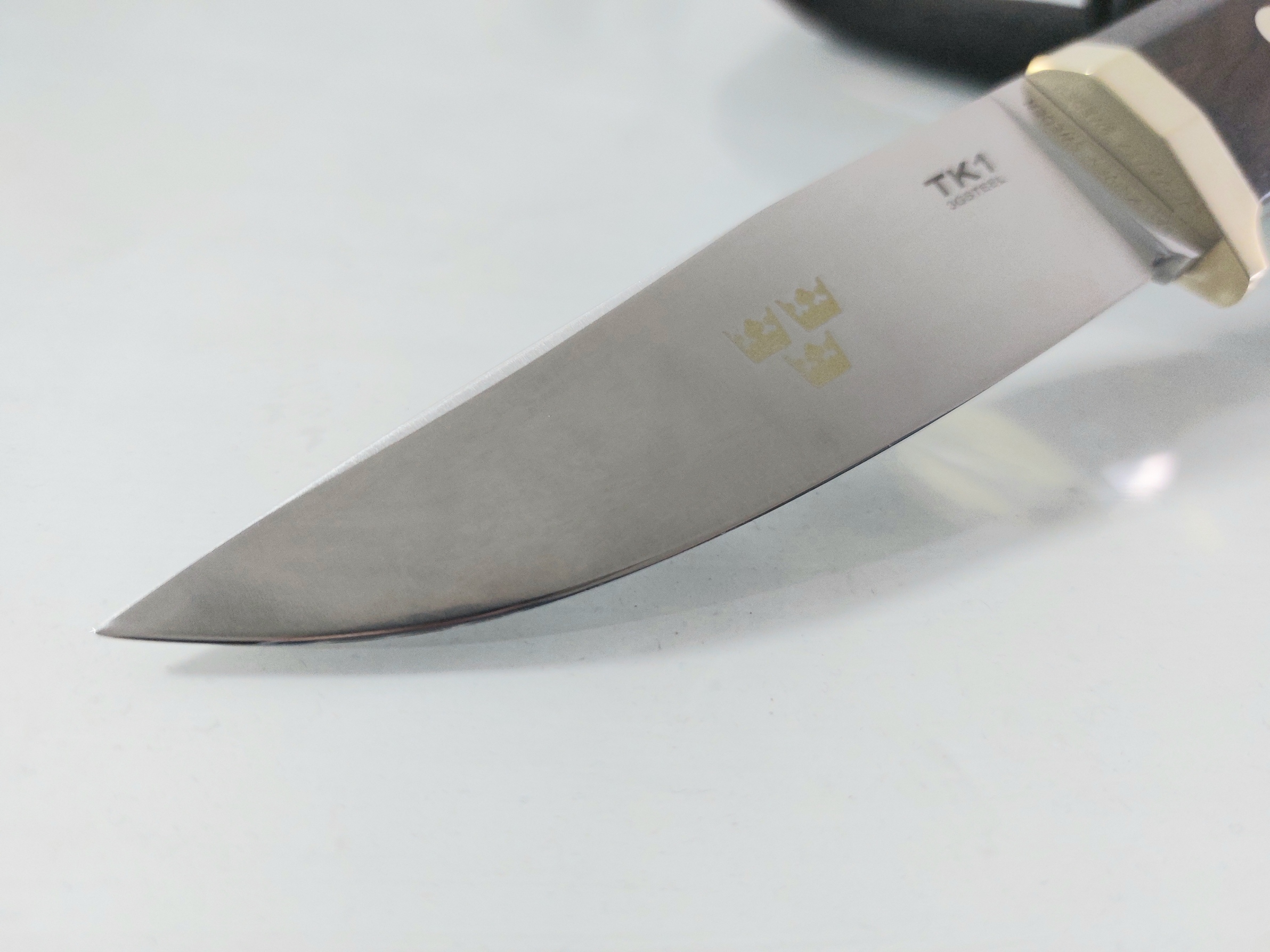 Ловен нож с месингови нитове стилен масивен от 3G steel