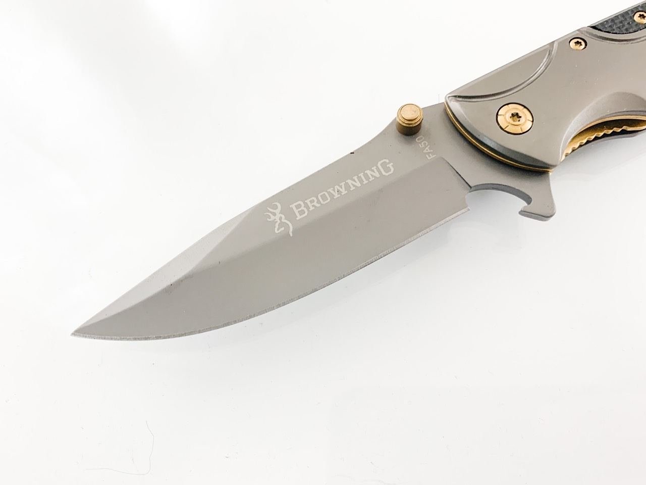 Browning FA50 - Сгъваем автоматичен нож с иноксово покритие на острието