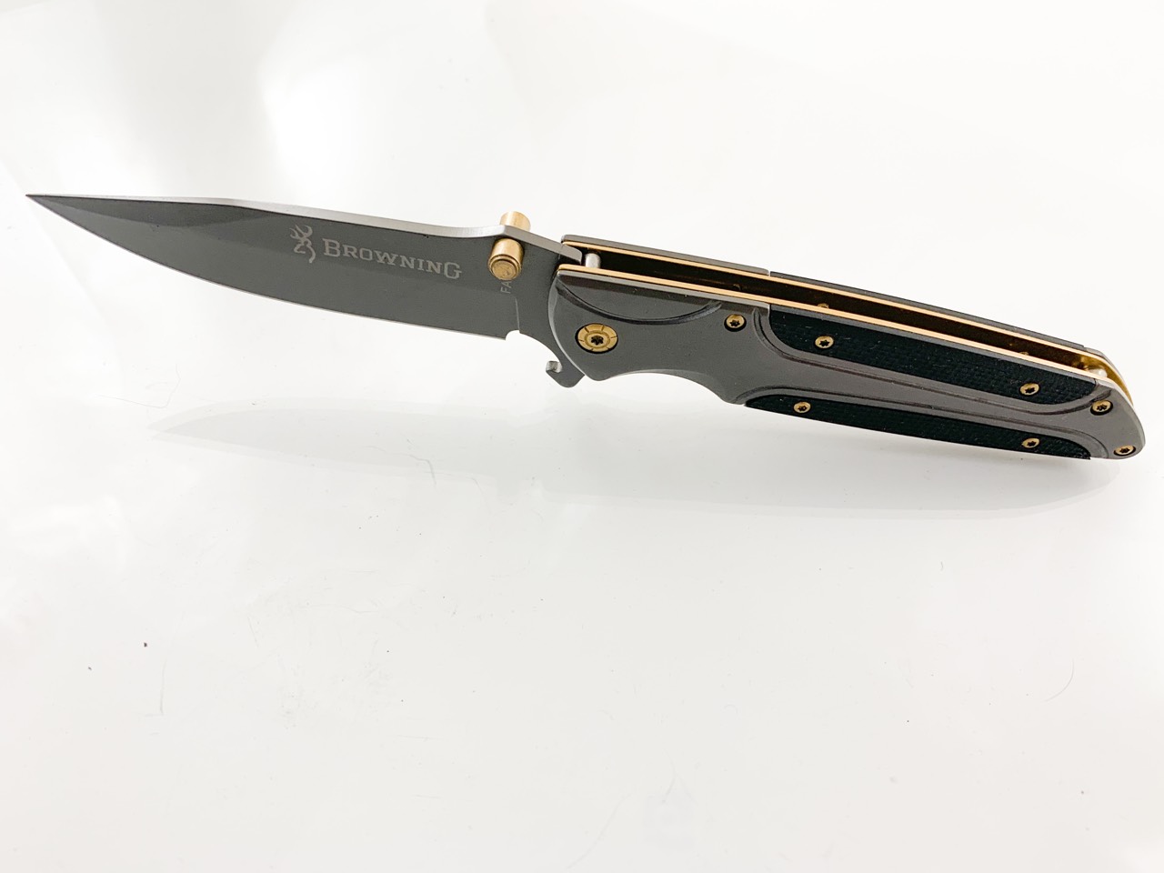 Browning FA50 - Сгъваем автоматичен нож с иноксово покритие на острието