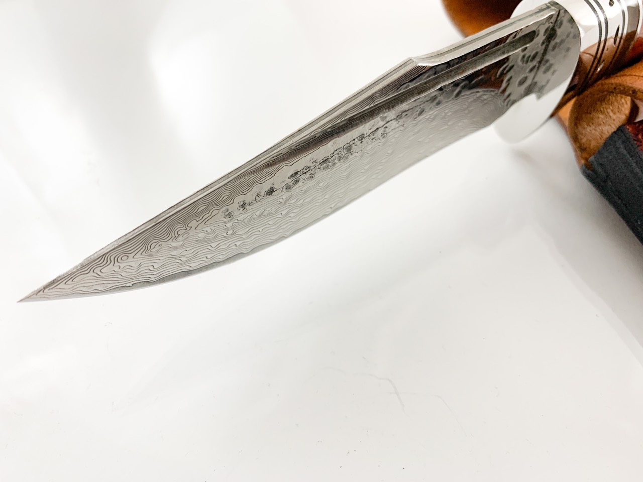 Класически ловен нож от японска дамаска стомана , Абаносово дърво