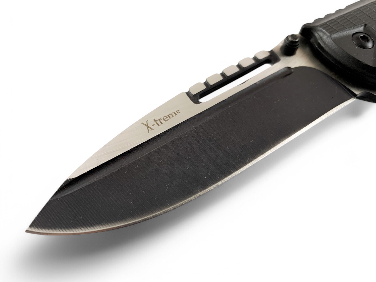 Острието на нож X-treme Tactical от 440C стомана