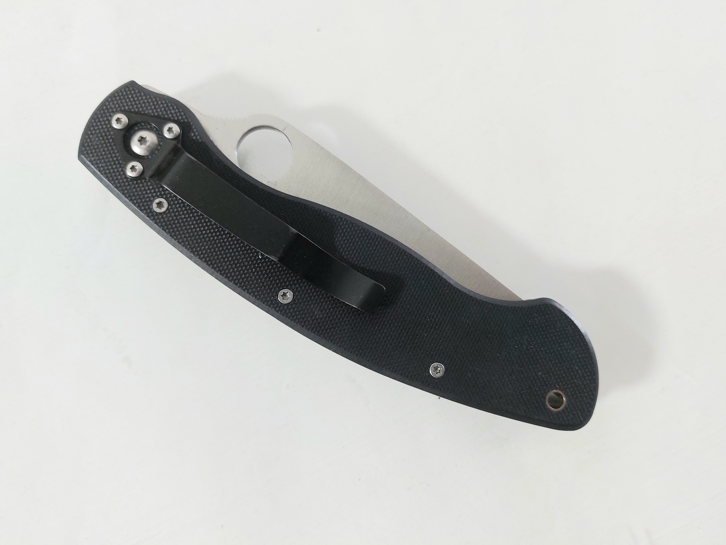 Spyderco CPM-S30V-сгъваем джобен нож с гладко острие