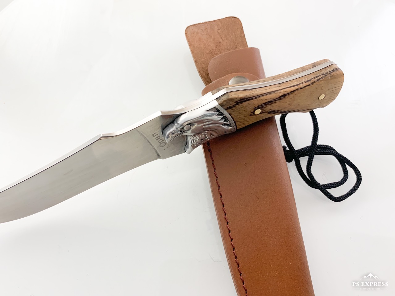 Руски ловен нож Орел с кожена кания остър като бръснач подходящ за лов