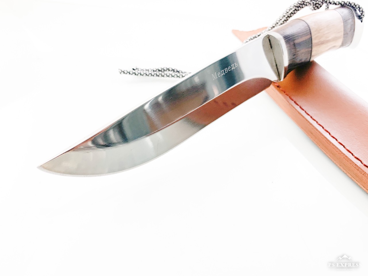 Руски ловен нож с кожена кания и паракорд - Медведев