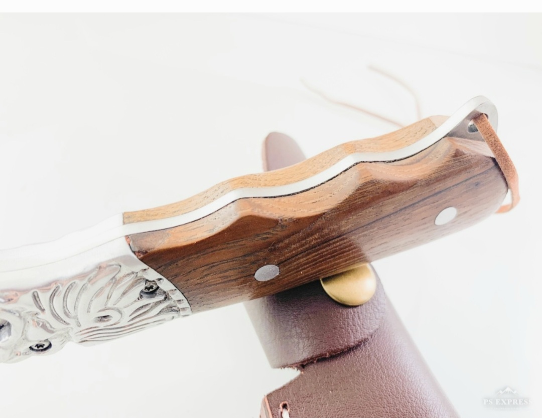 Руски ловен нож фултанг Лъв стомана 65х13 и кожена кания