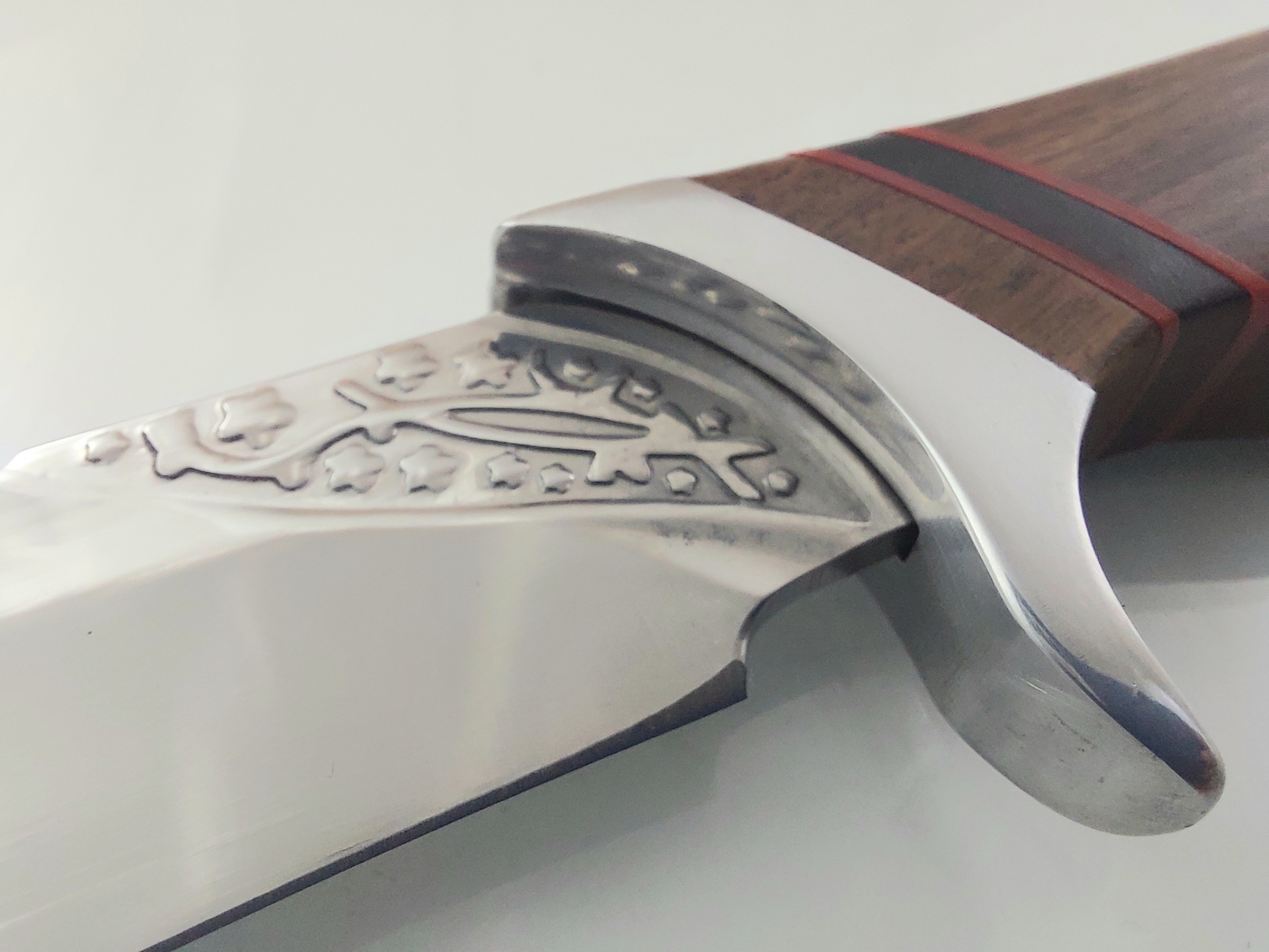 Руски ловен нож с метални гардове - Охотник стал 65х13