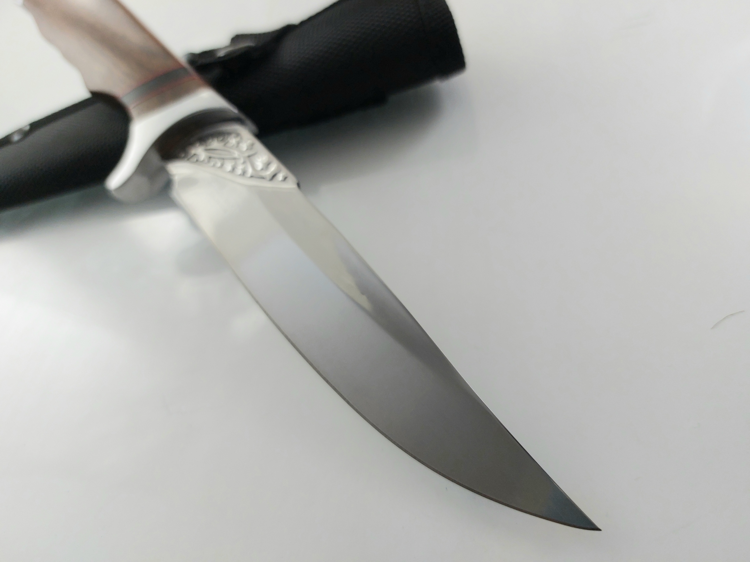 Руски ловен нож с метални гардове - Охотник стал 65х13