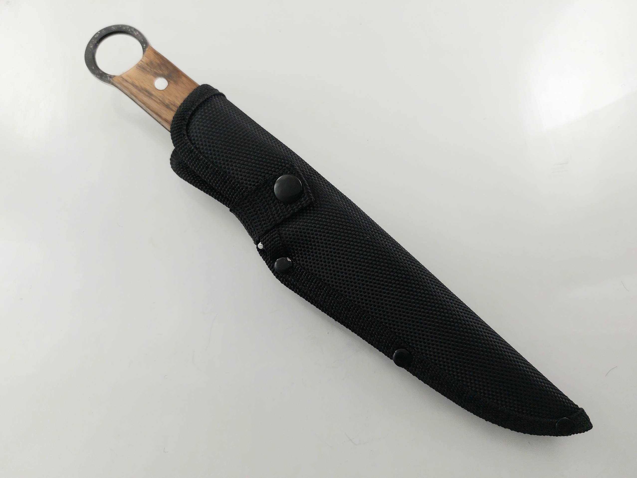 Руски ловен нож фултанг с инкрустиран ловец на острието - Охотник стал 65х13