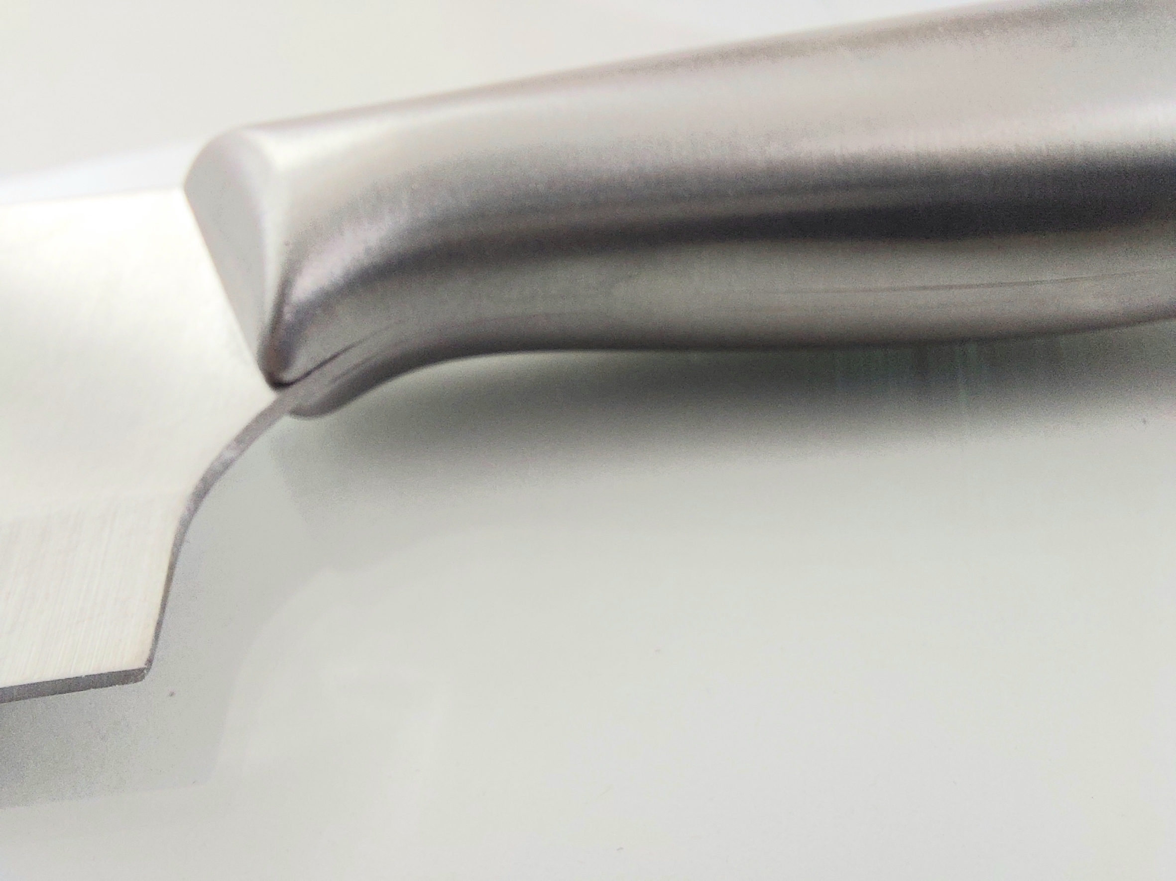 Професионален кухненски нож Chef knife с удобна метална ергономична дръжка