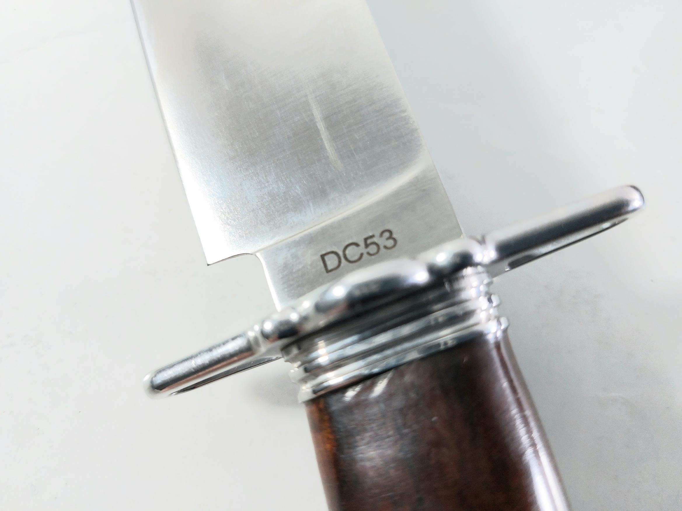 Bowie knife Ръчно направен ловен нож с кожена кания стомана DC53 - VipEver