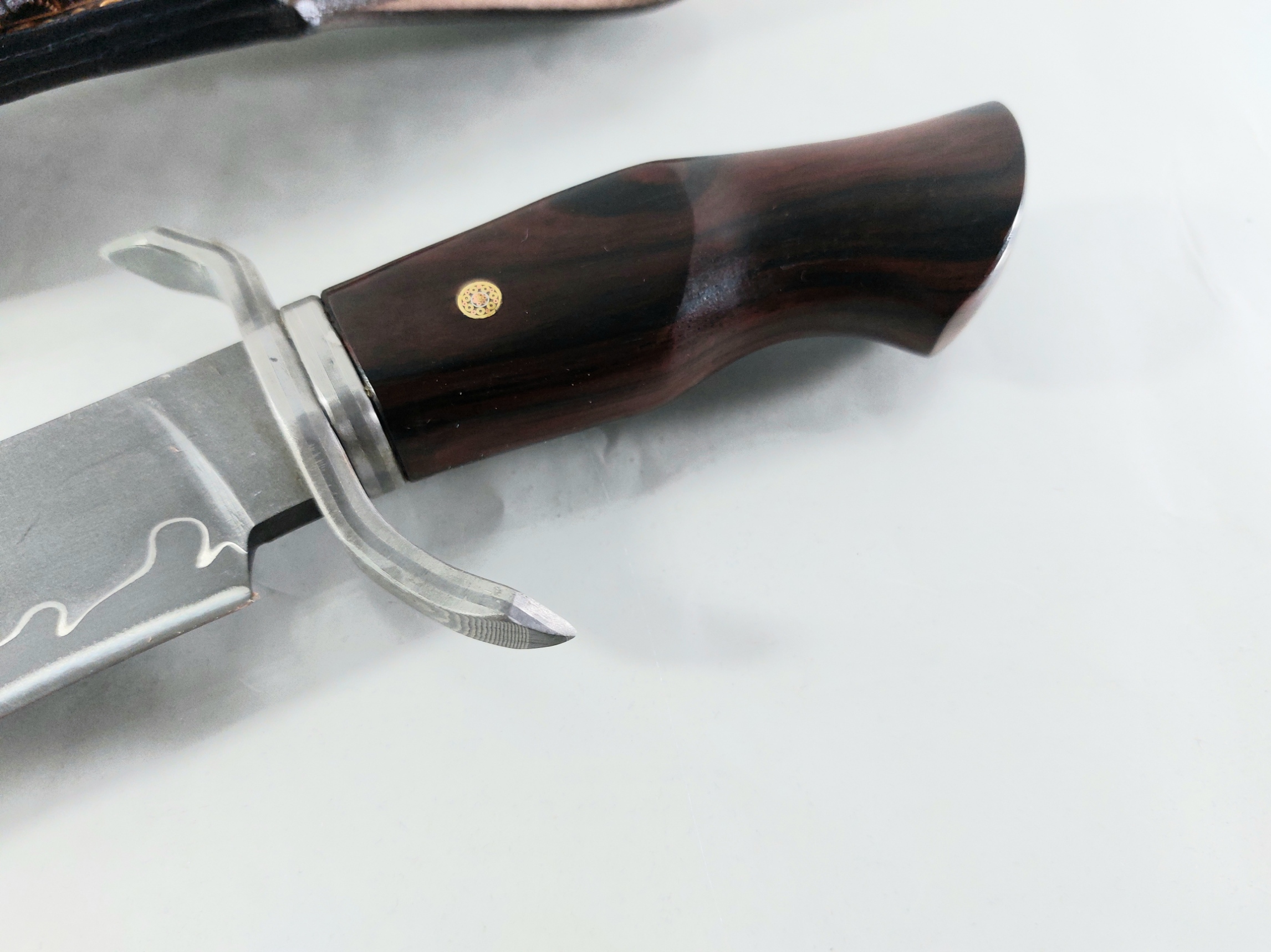 Bowie knife Ръчно направен ловен нож от японска дамаска стомана с VG 10 сърцевина