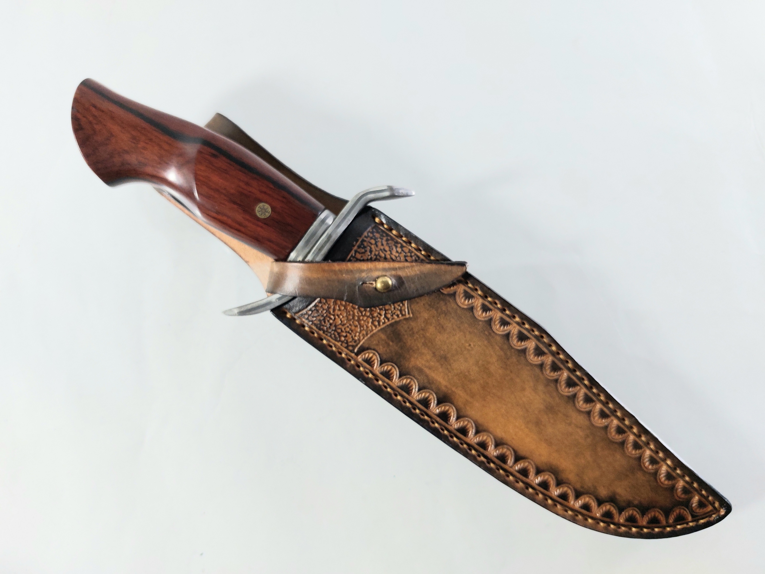 Bowie knife Ръчно направен ловен нож от японска дамаска стомана с VG 10 сърцевина