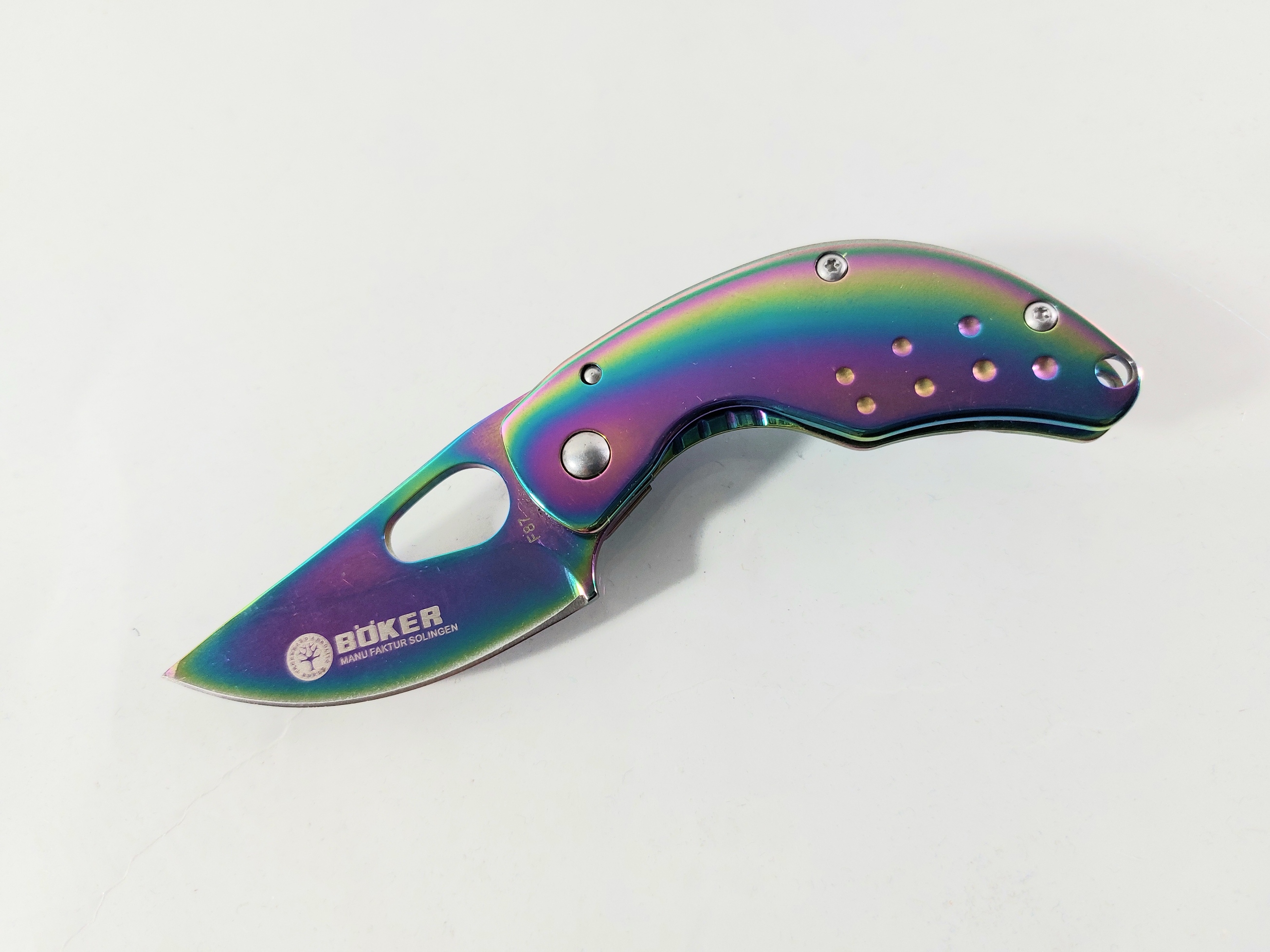 Малко сгъваемо джобно метално ножче F87 Rainbow Малко сгъваемо джобно метално ножче F87 Rainbow