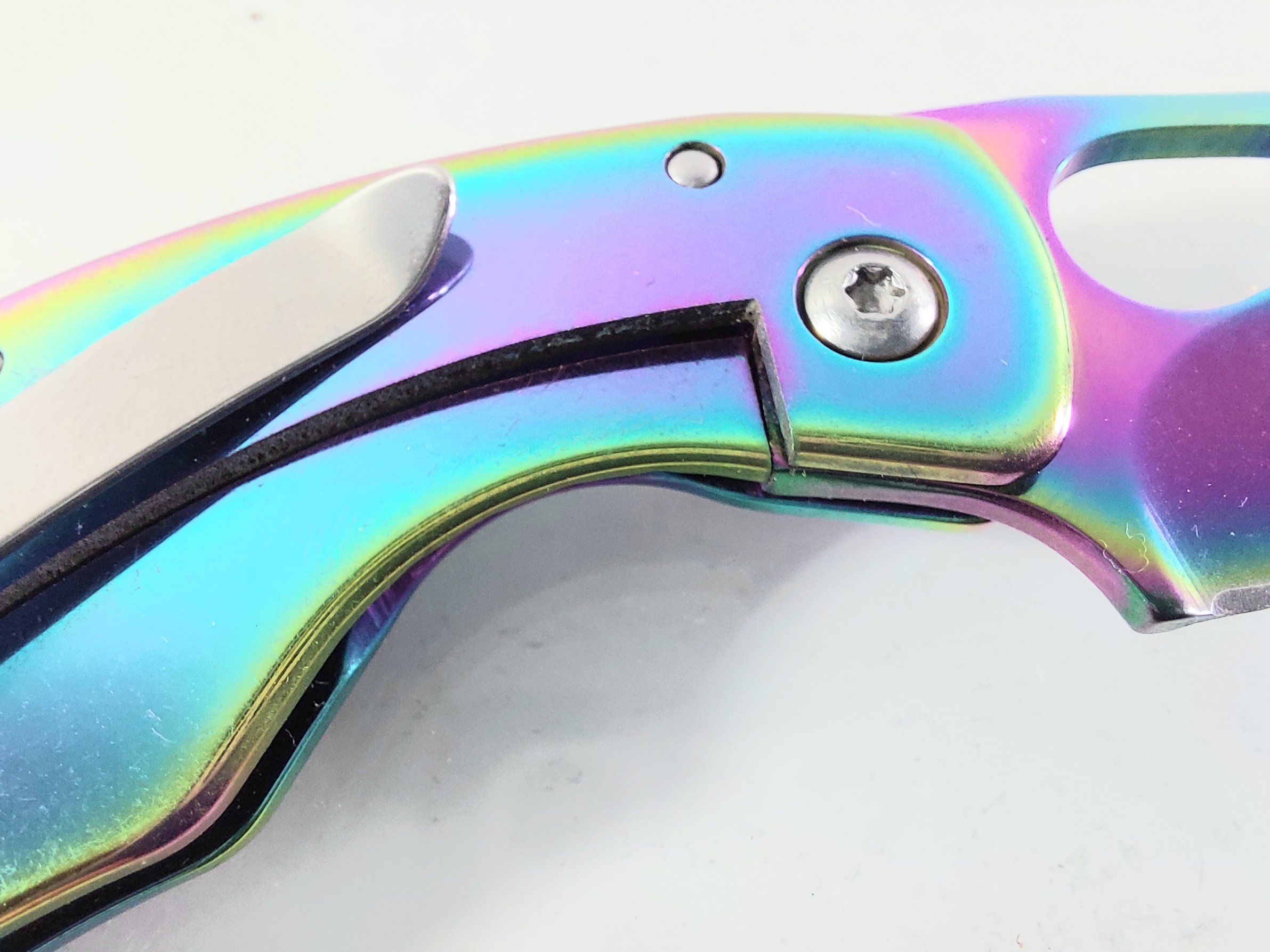 Малко сгъваемо джобно метално ножче F87 Rainbow Малко сгъваемо джобно метално ножче F87 Rainbow