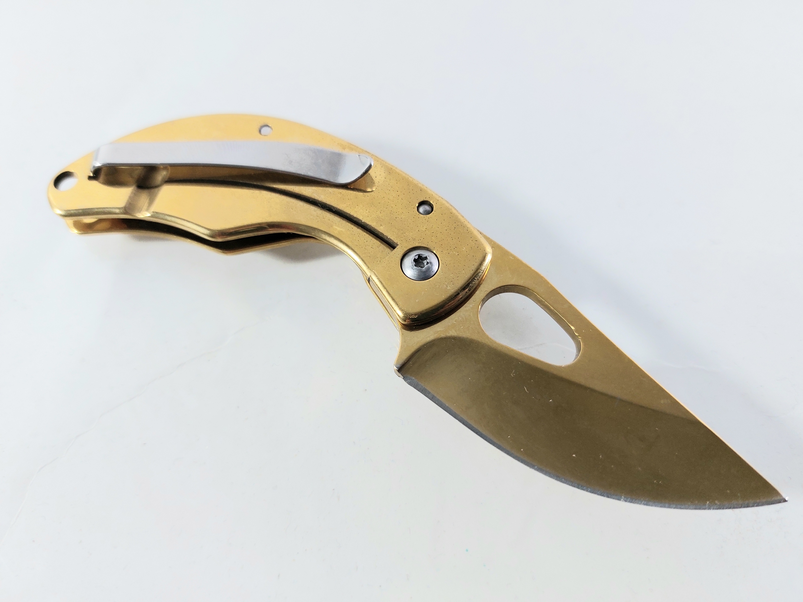 Малко сгъваемо джобно метално ножче F87 Gold Малко сгъваемо джобно метално ножче F87 Gold