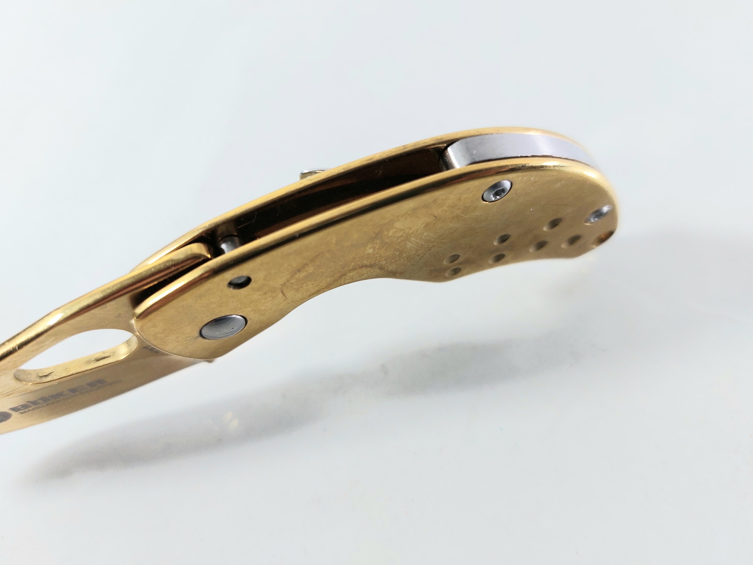 Малко сгъваемо джобно метално ножче F87 Gold Малко сгъваемо джобно метално ножче F87 Gold