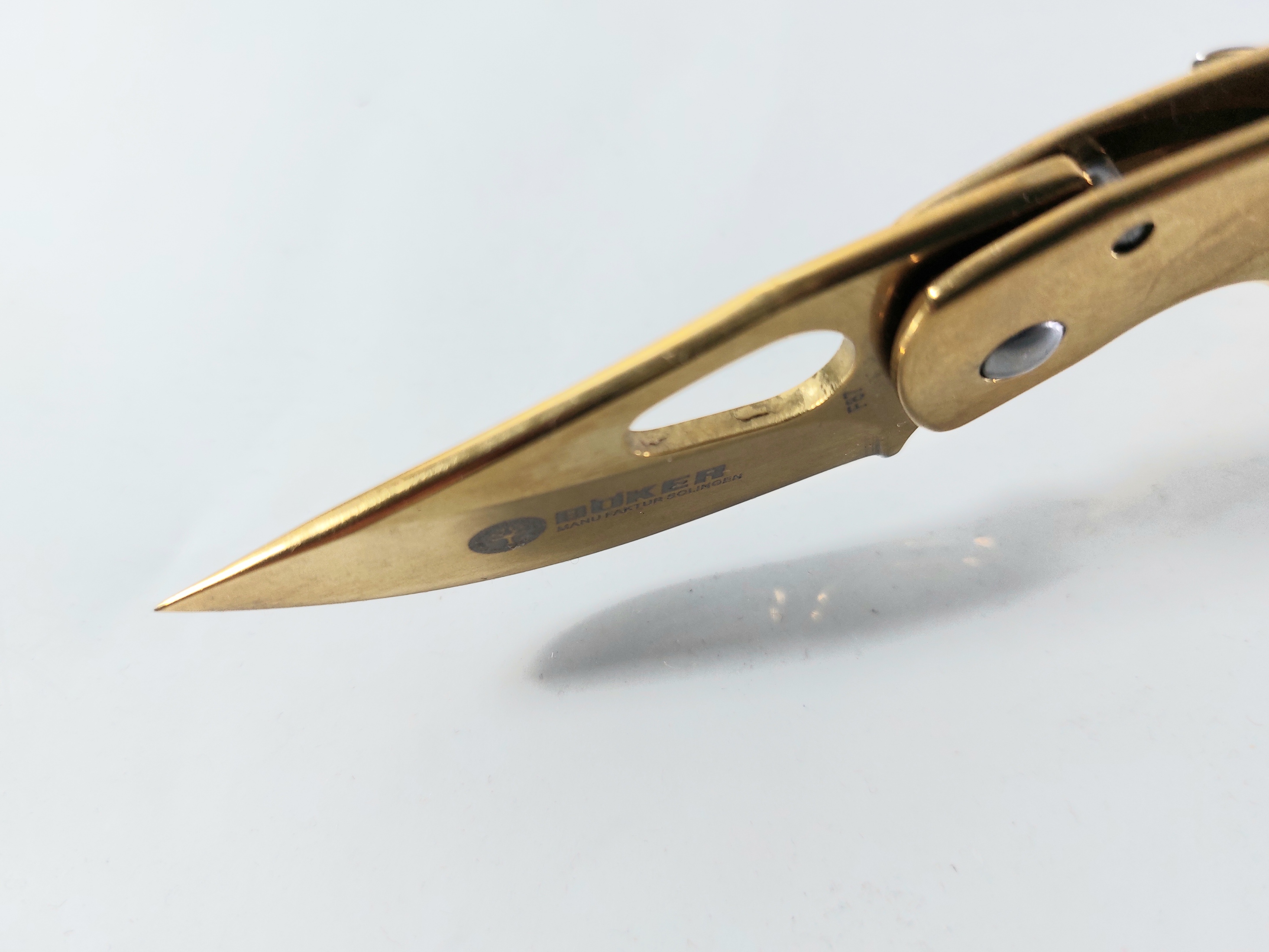 Малко сгъваемо джобно метално ножче F87 Gold Малко сгъваемо джобно метално ножче F87 Gold