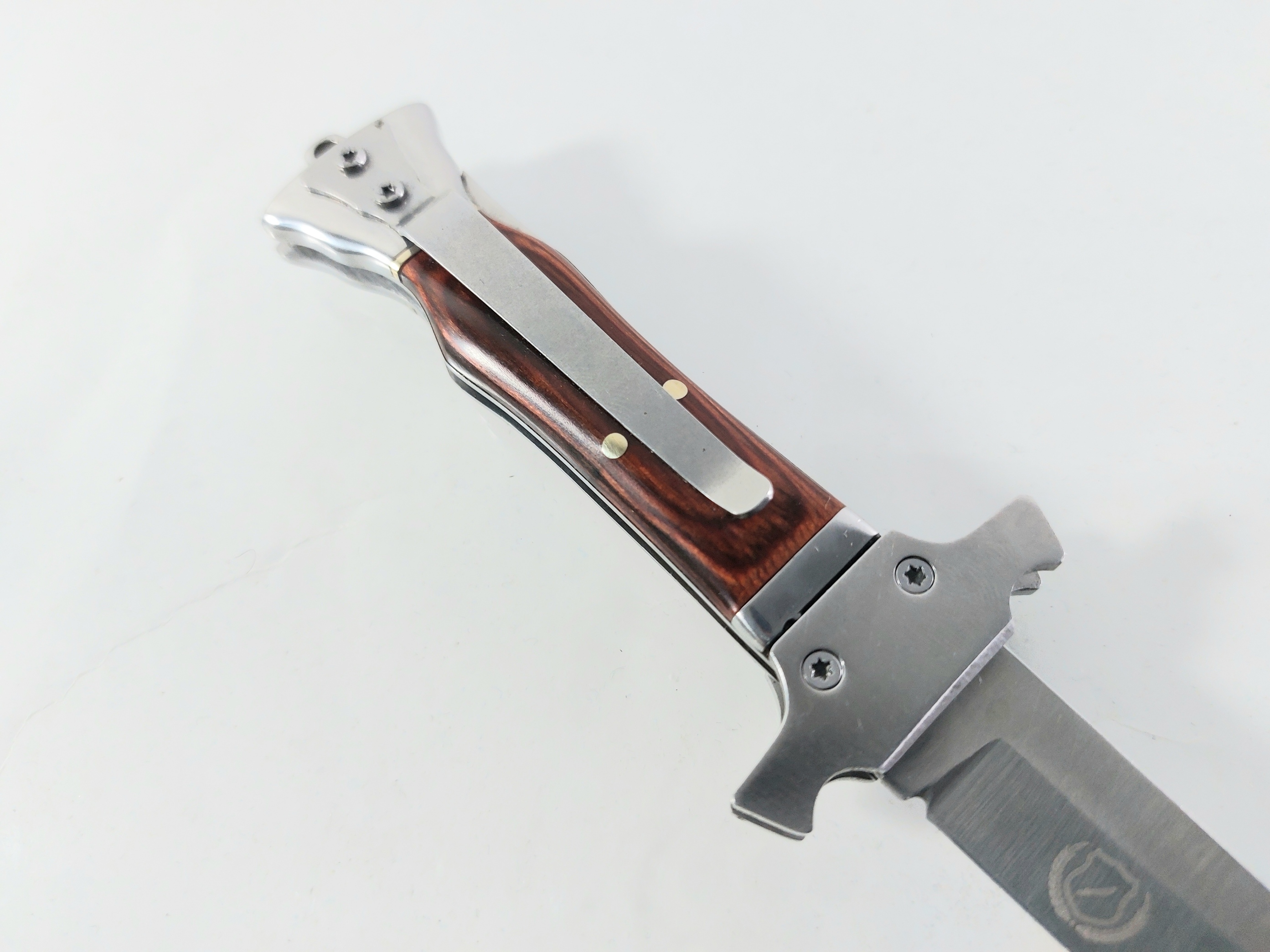 Columbia pocket knife B123 Сгъваем джобен нож с дръжка от дърво Columbia pocket knife B123 Сгъваем джобен нож с дръжка от дърво