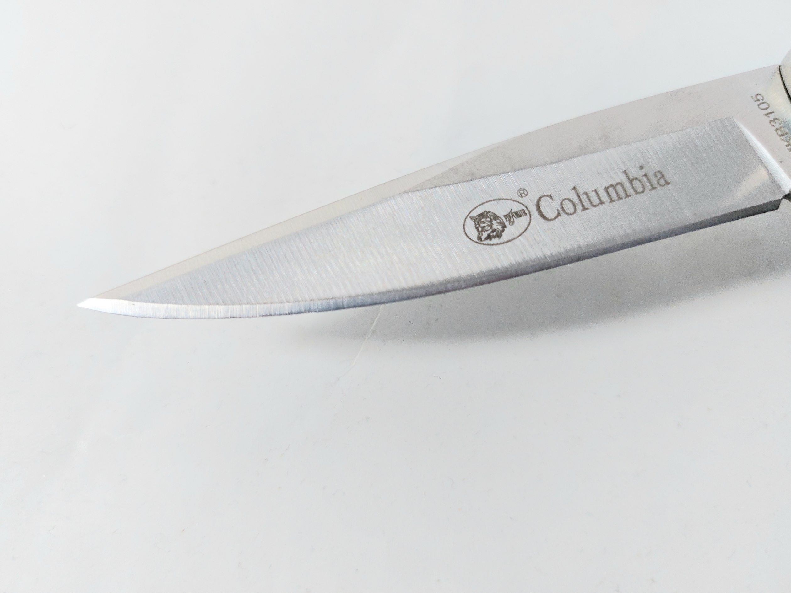 Columbia pocket knife MKB3105 Dog Сгъваем джобен нож с гравирано куче на гарда