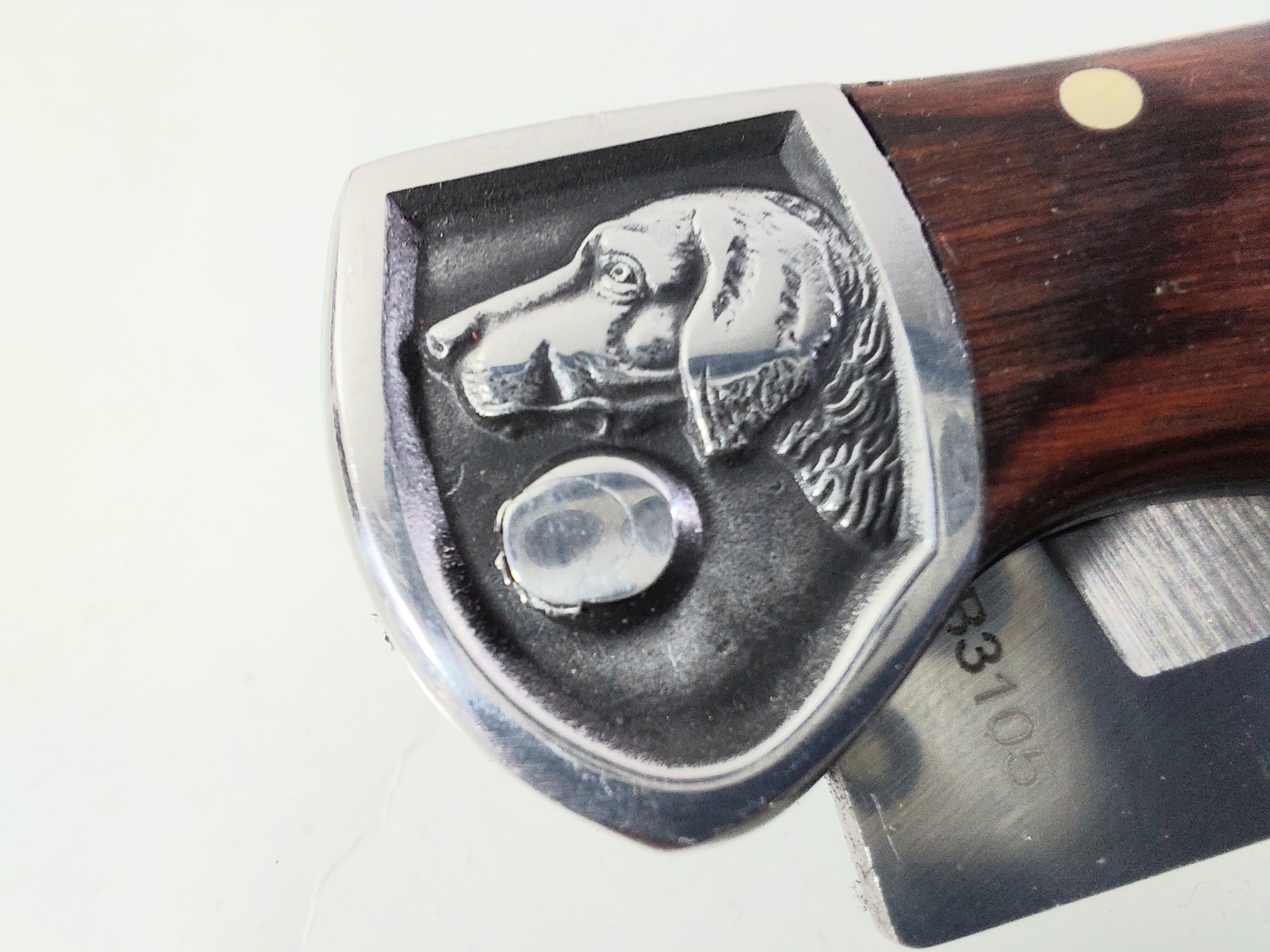 Columbia pocket knife MKB3105 Dog Сгъваем джобен нож с гравирано куче на гарда