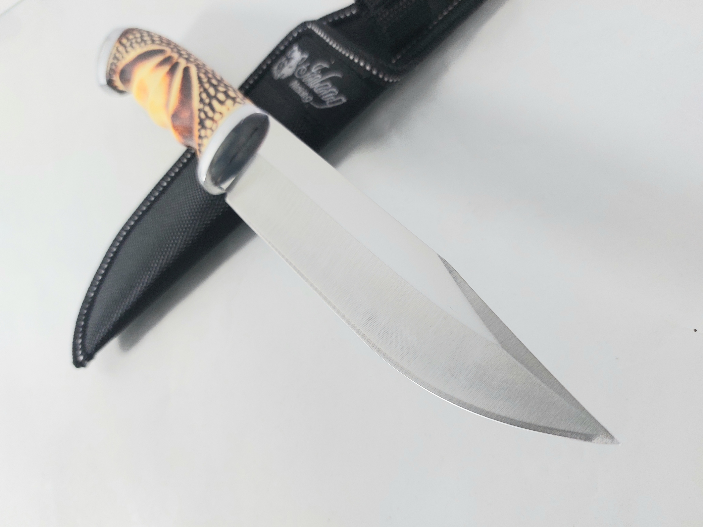 Великолепно балансиран ловен нож USA Columbia SA71 Hunting knife за Америсканския пазар