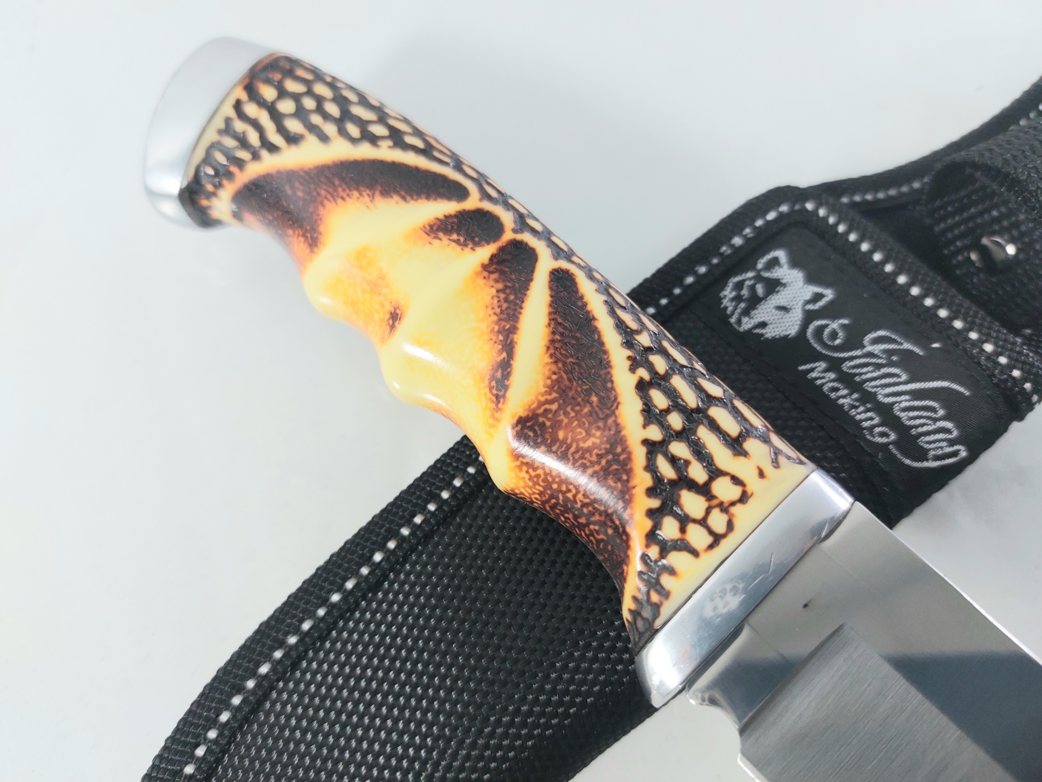 Великолепно балансиран ловен нож USA Columbia SA71 Hunting knife за Америсканския пазар