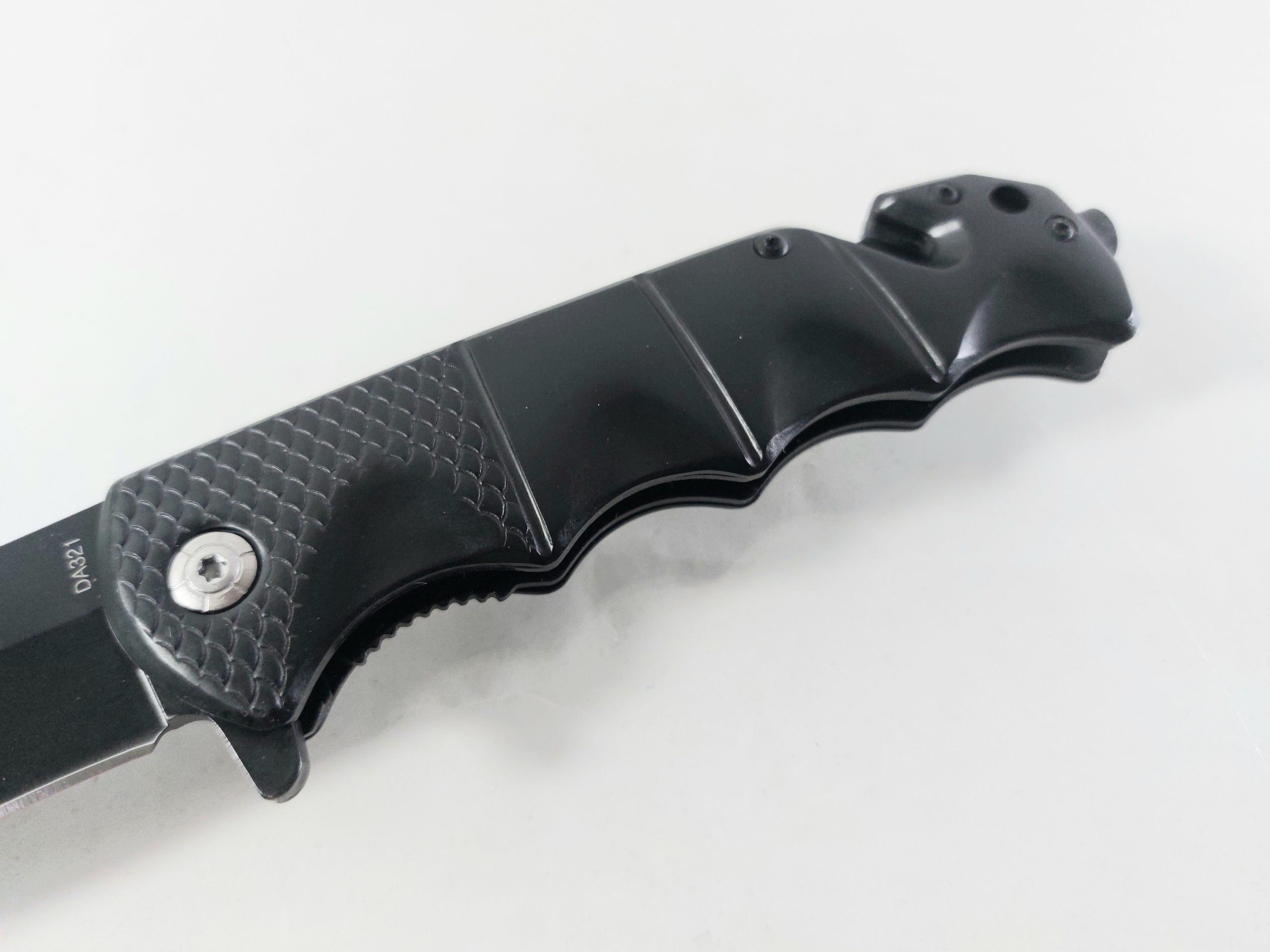 Сгъваем автоматичен нож с черно антирефлекторно покритие Browning DA321 с резец и шип