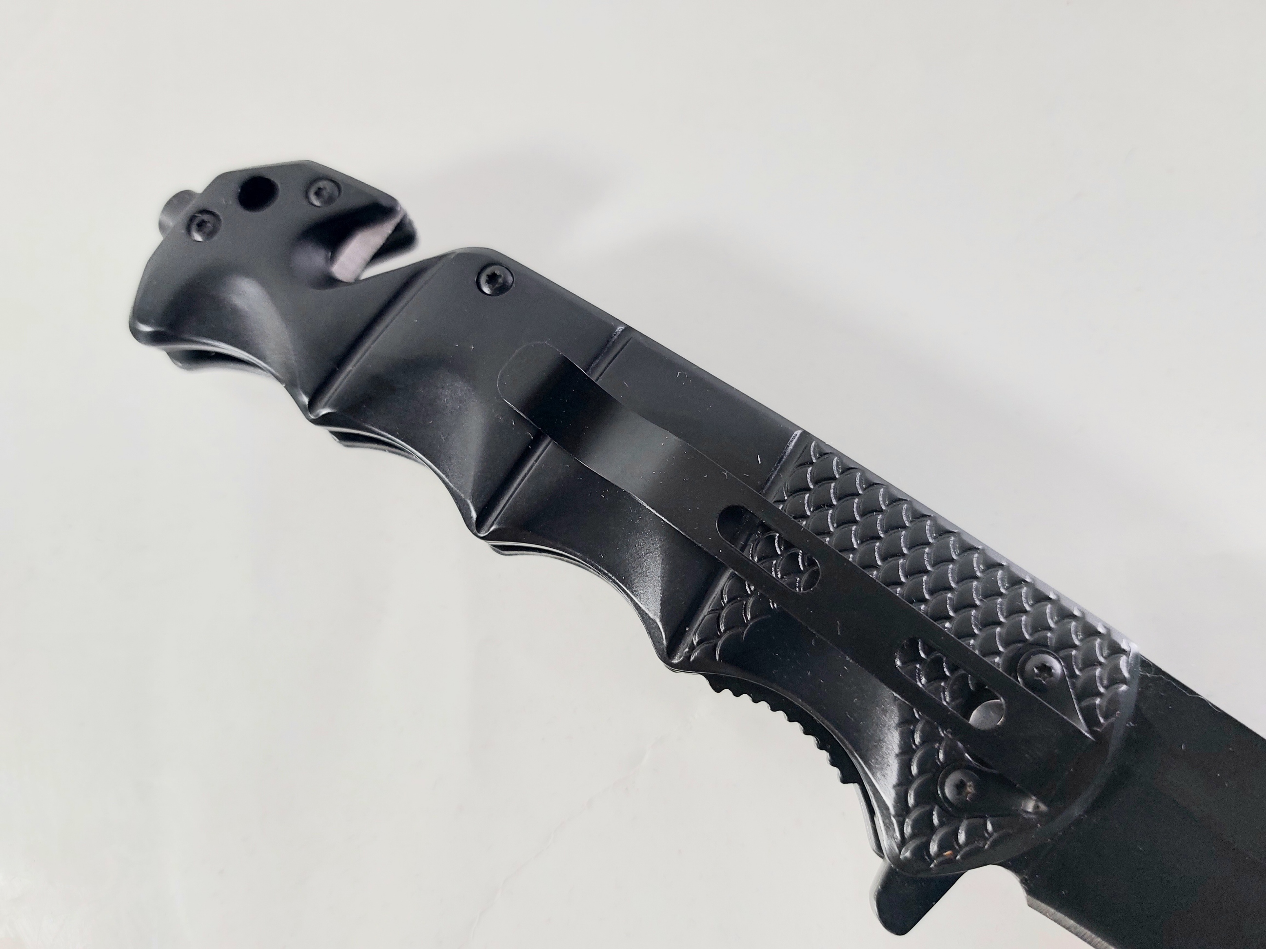 Сгъваем автоматичен нож с черно антирефлекторно покритие Browning DA321 с резец и шип