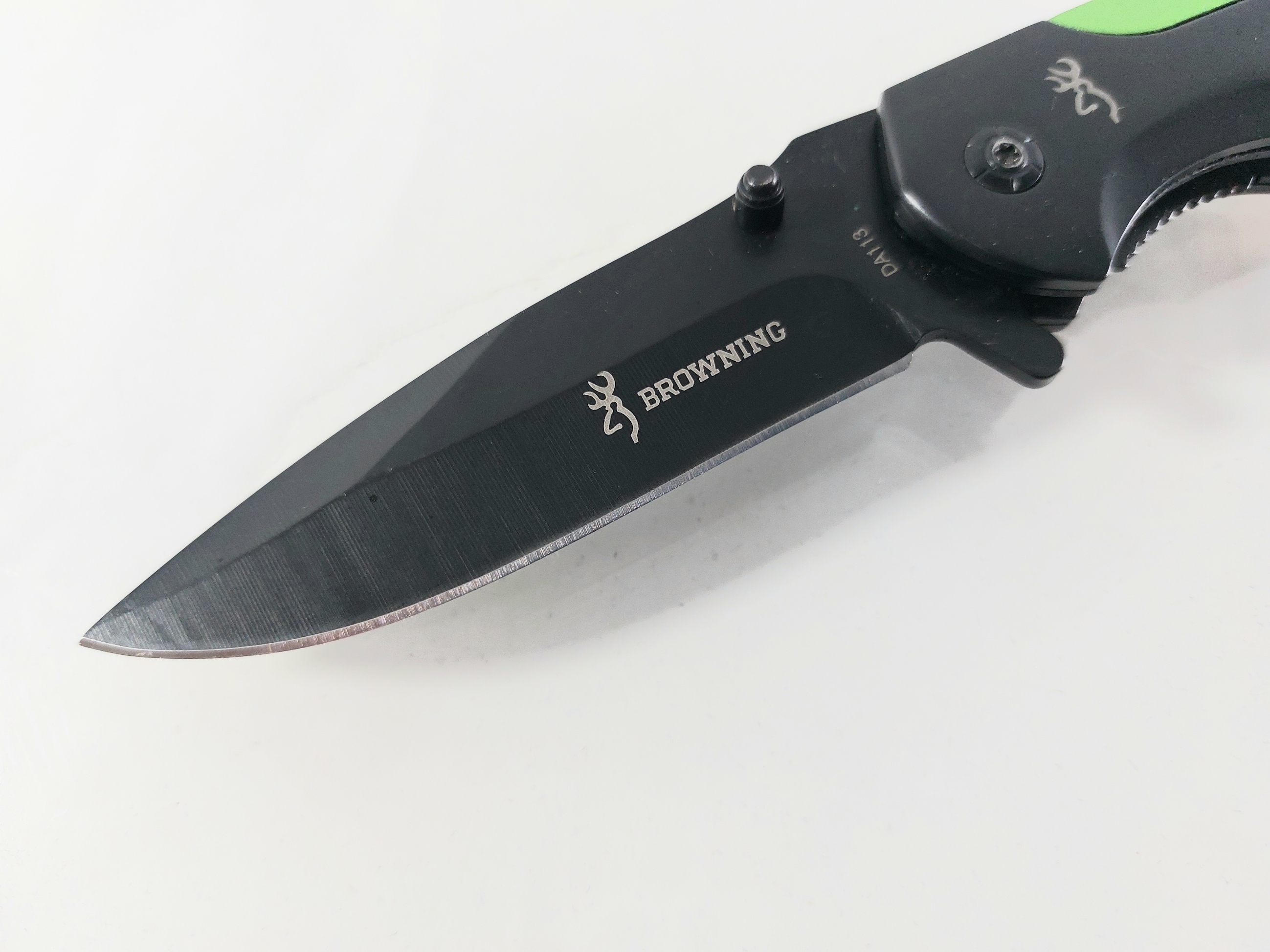 Сгъваем автоматичен нож с черно антирефлекторно покритие Browning DA113