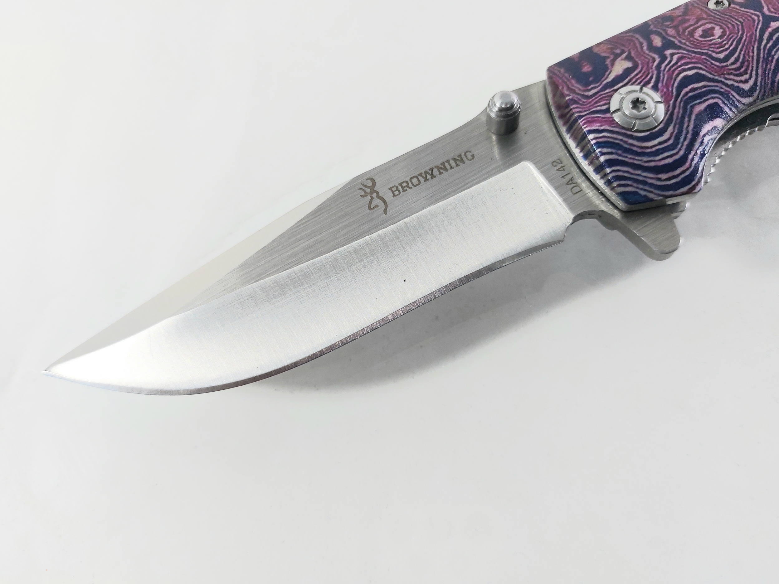 Browning DA142 - Сгъваем автоматичен масивен нож с дървени чирени ифлорални метални елементи