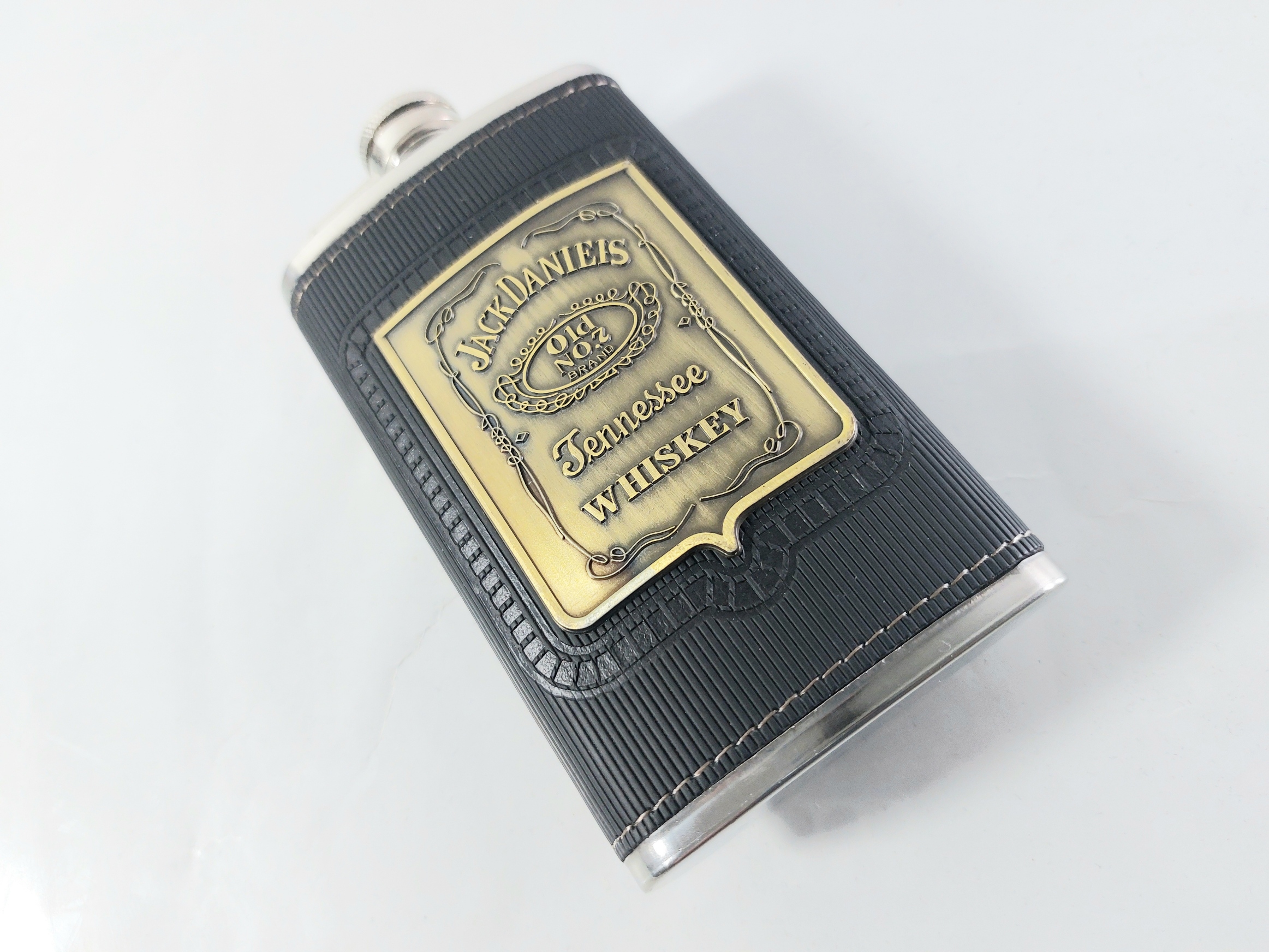 Манерка с лого Jack Daniels black steel кожен обков и месингова плочка модел 2