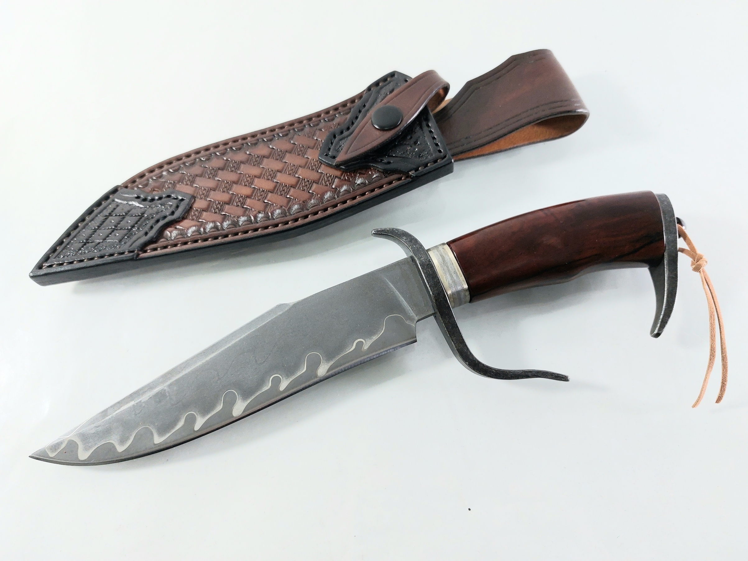 Bowie USA knife Ръчно направен ловен нож от японска дамаска стомана с VG 10 сърцевина