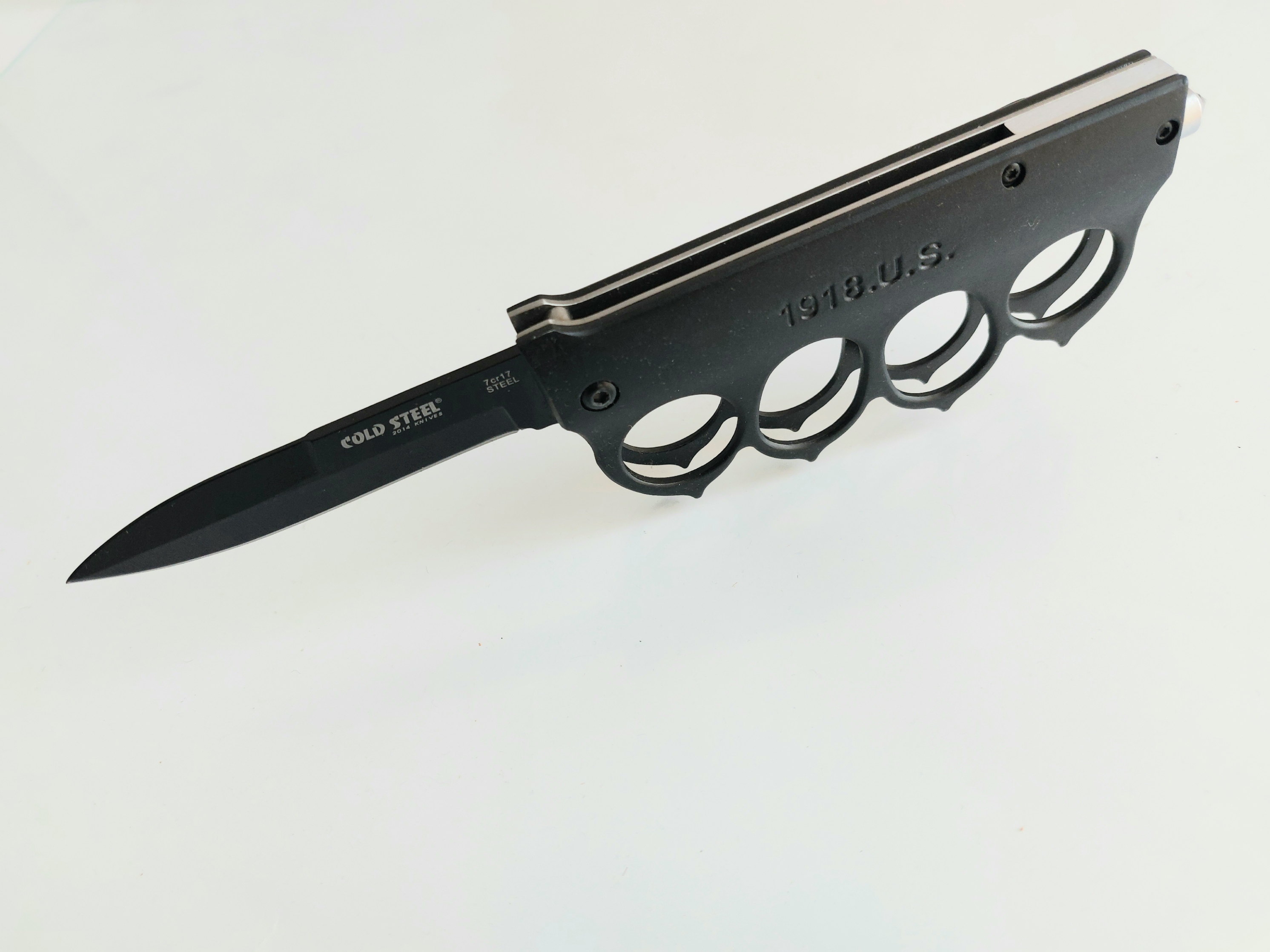 Cold Steel автоматичен нож бокс 1918 U.S. Cold Steel автоматичен нож бокс 1918 U.S.