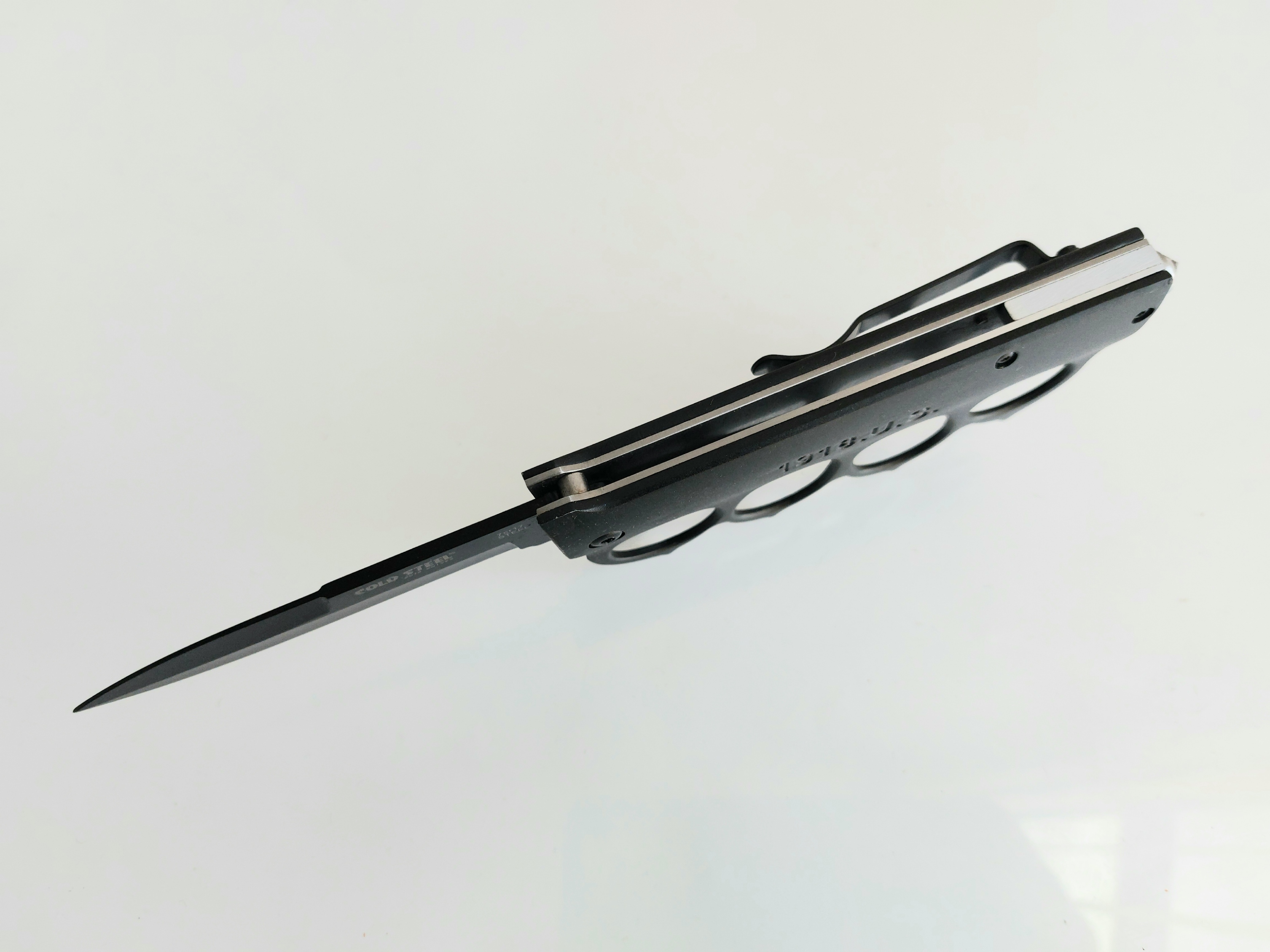 Cold Steel автоматичен нож бокс 1918 U.S. Cold Steel автоматичен нож бокс 1918 U.S.