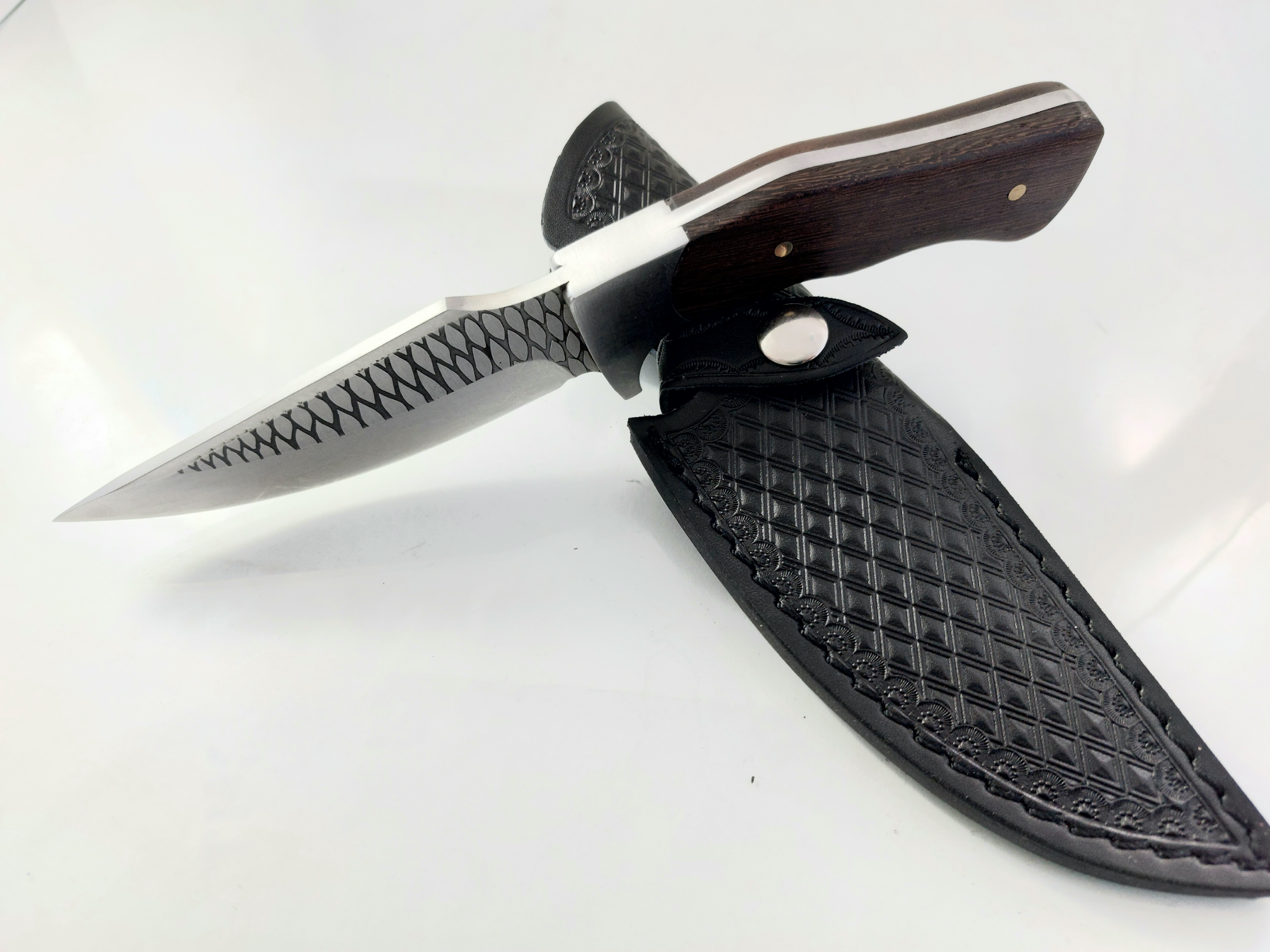 Ръчно направен ловен нож фултанг D2 steel