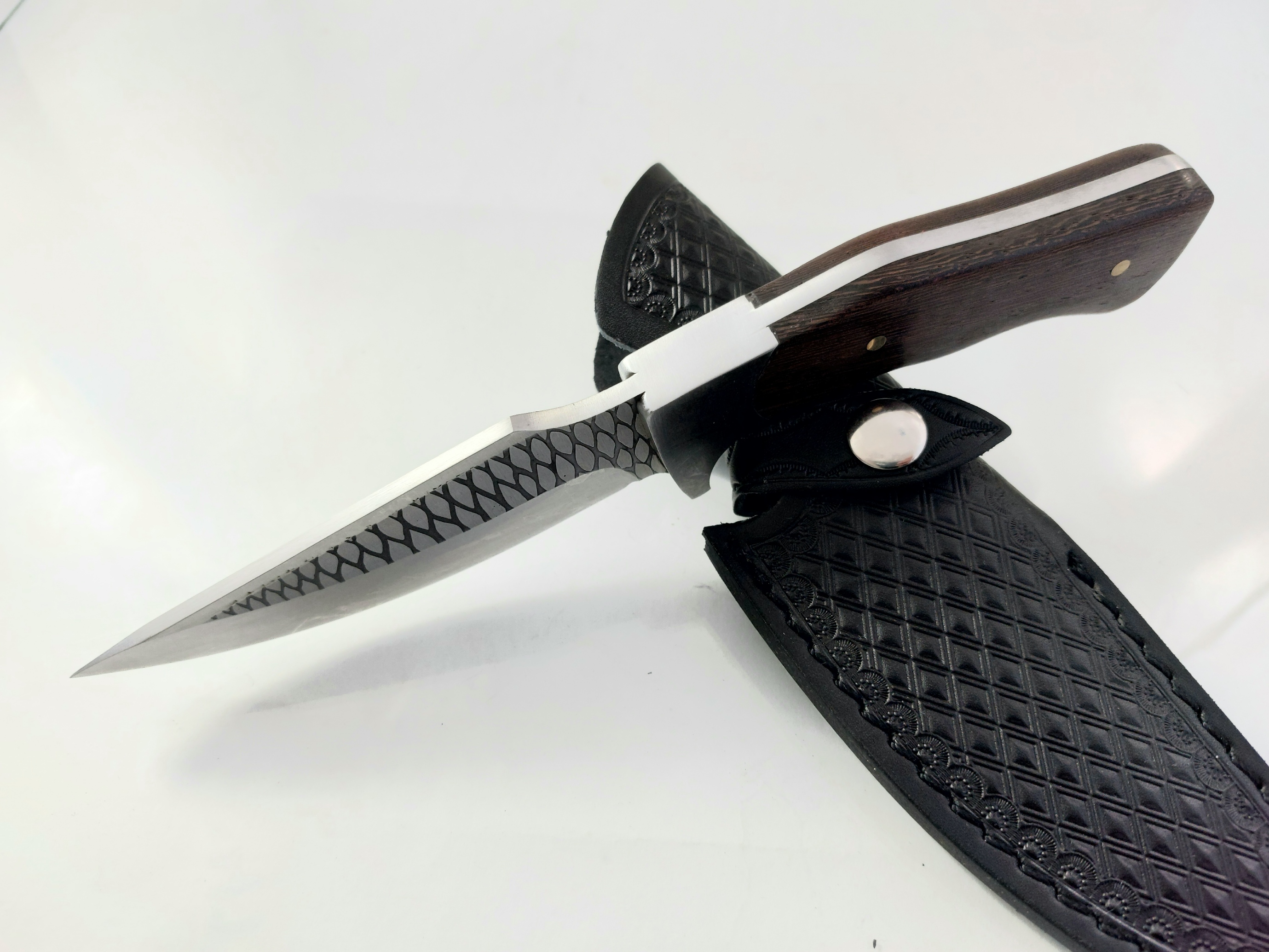 Ръчно направен ловен нож фултанг D2 steel