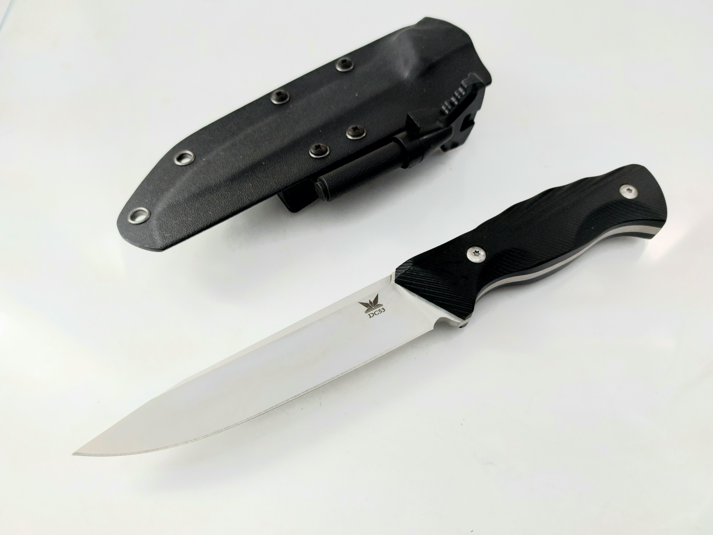 Ловен нож фултанг с Kydex калъф,магнезиева запалка DC53 Steel Military