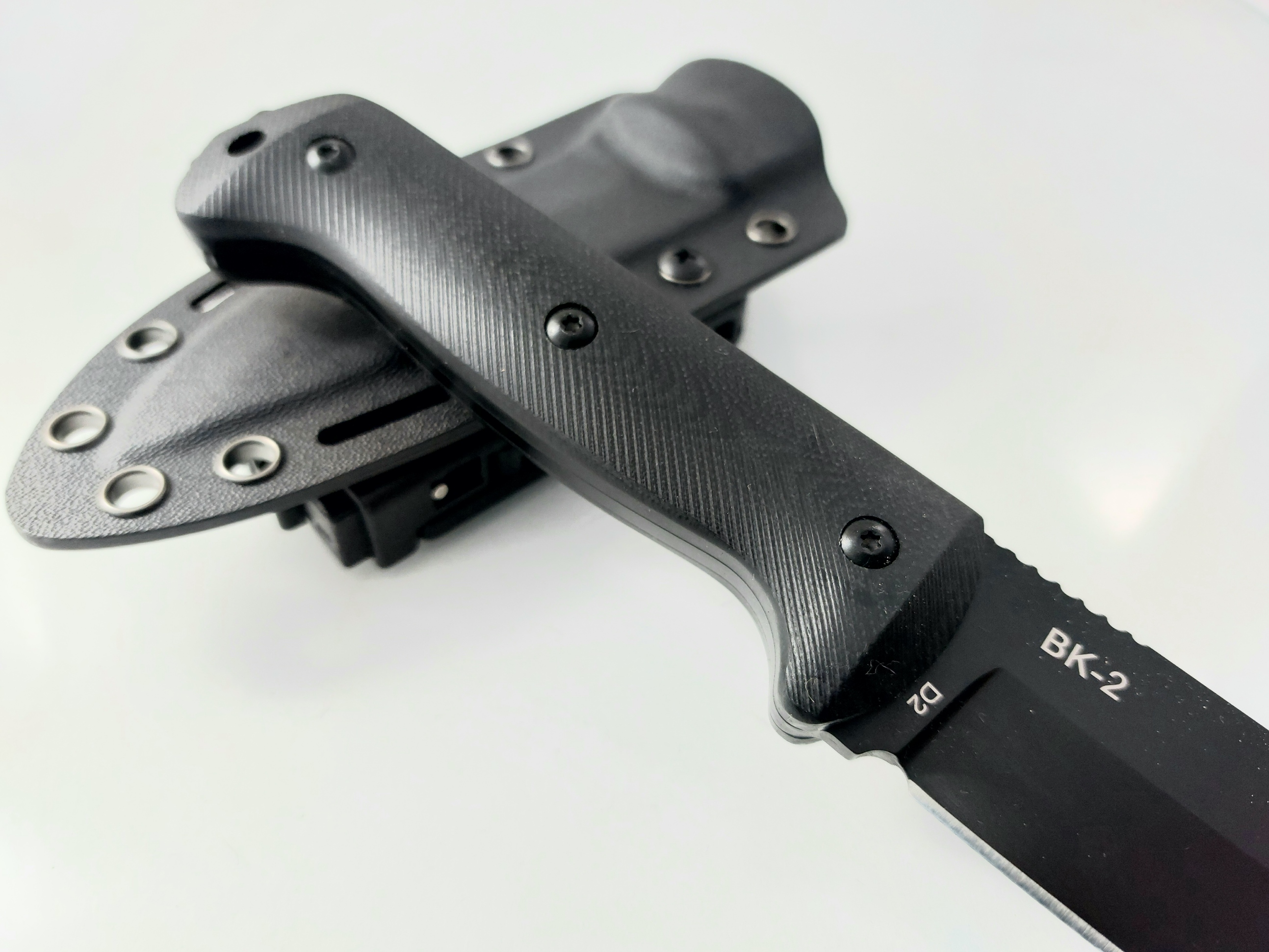 Ловен нож с черно тефлоново покритие ,фултанг с Kydex калъф, D2 Steel Military,Bk Tka-Bar
