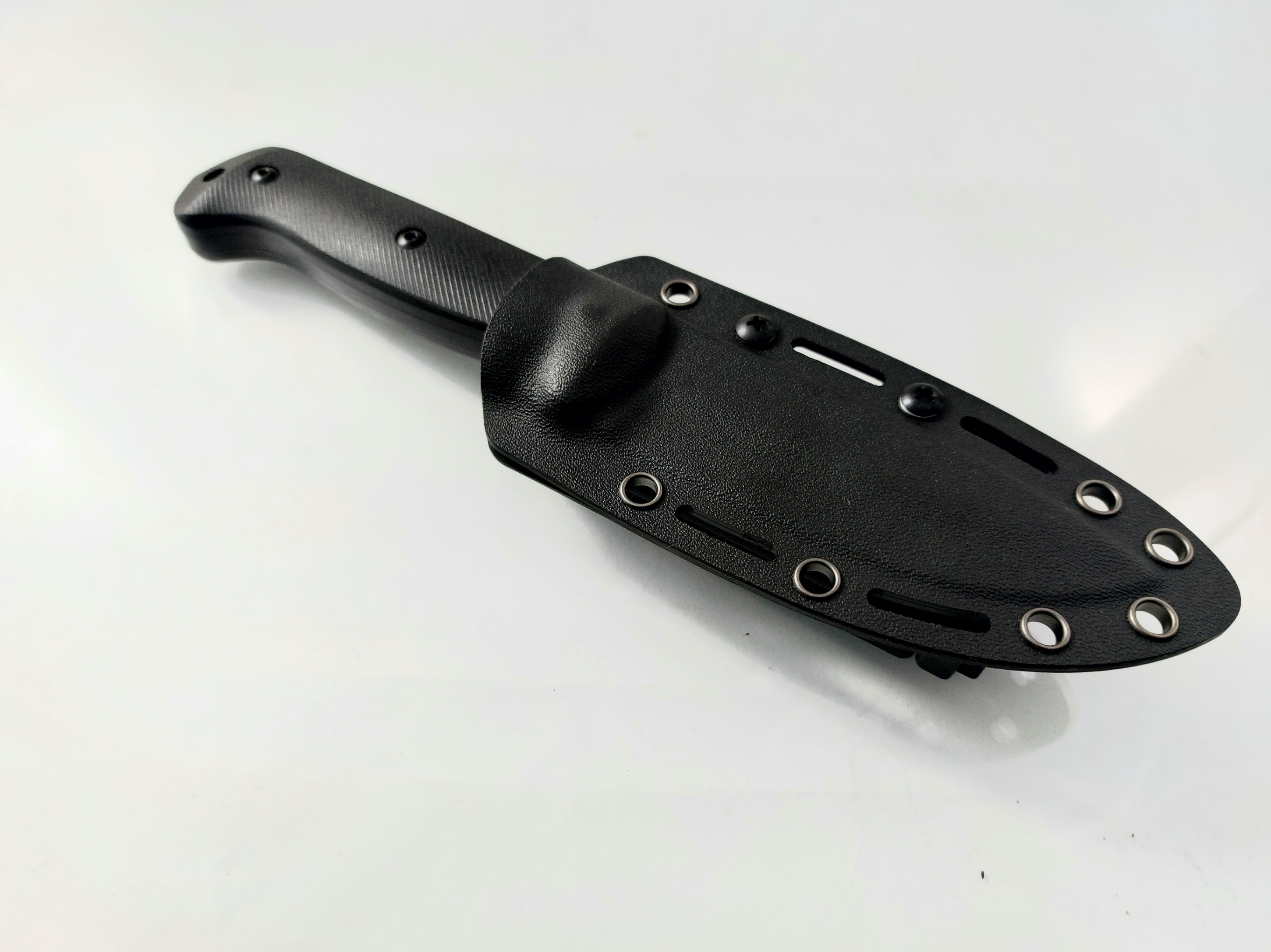 Ловен нож с черно тефлоново покритие ,фултанг с Kydex калъф, D2 Steel Military,Bk Tka-Bar