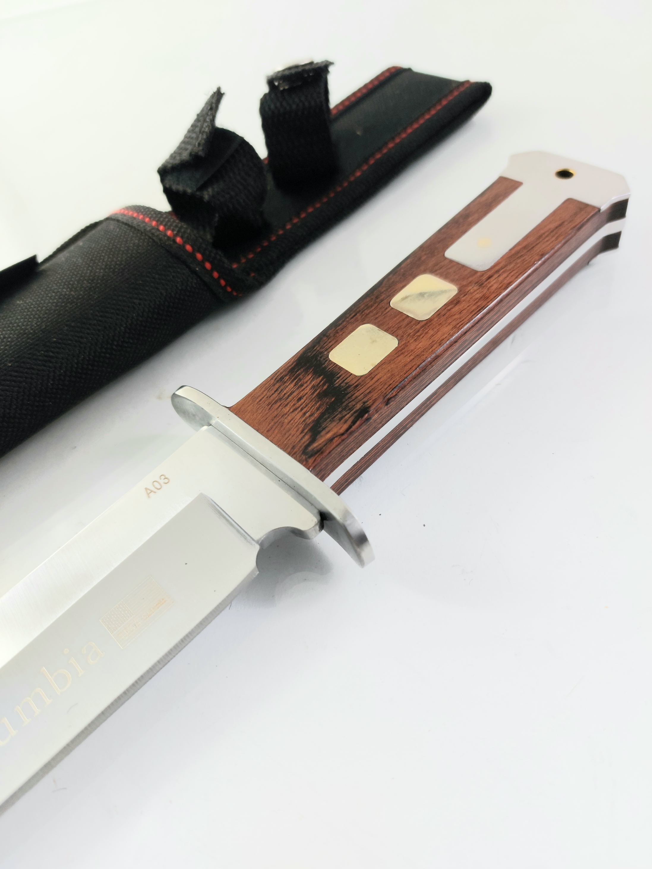 Ловен нож от масивна закалена стомана - Columbia A03