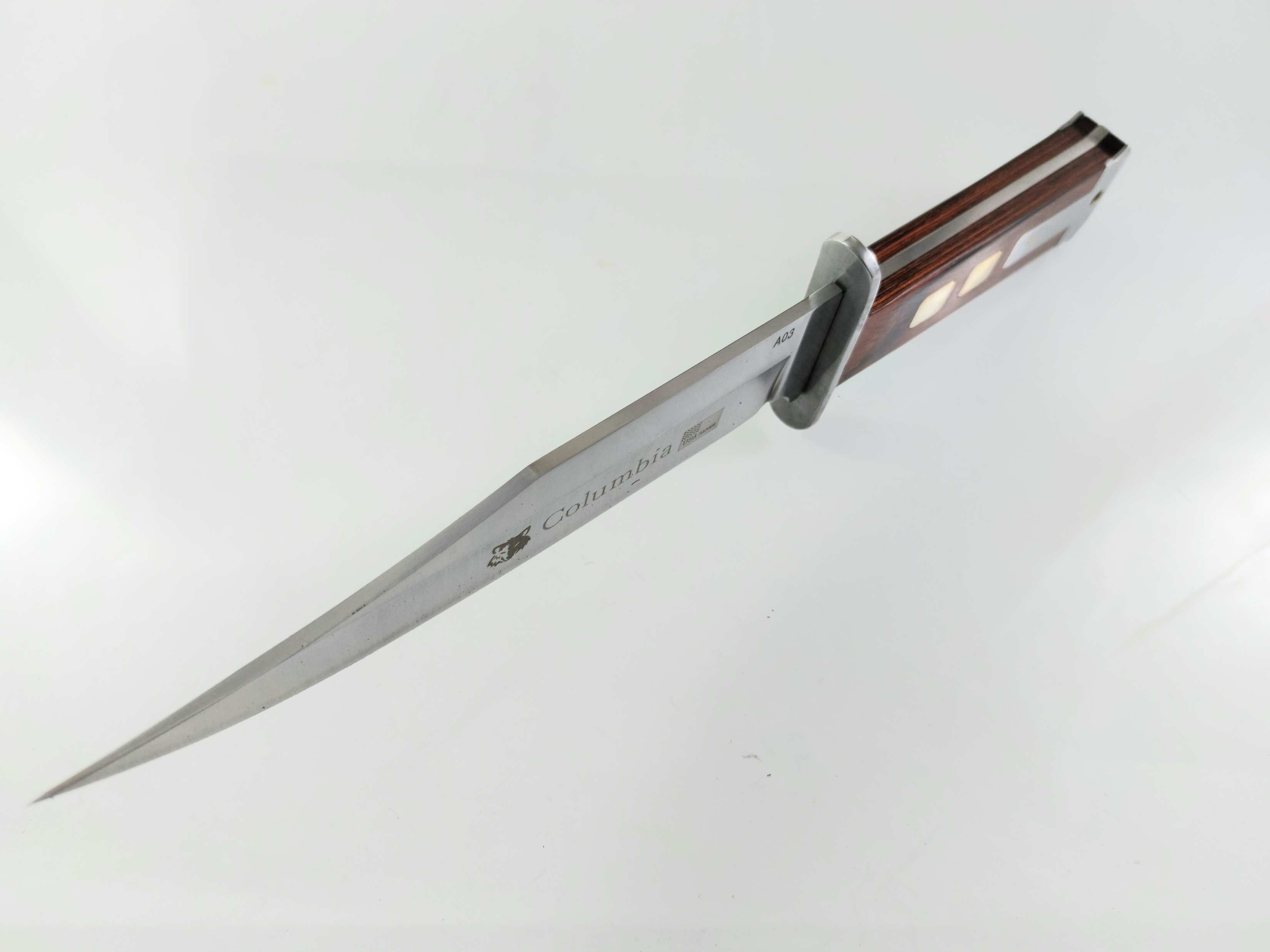 Ловен нож от масивна закалена стомана - Columbia A03