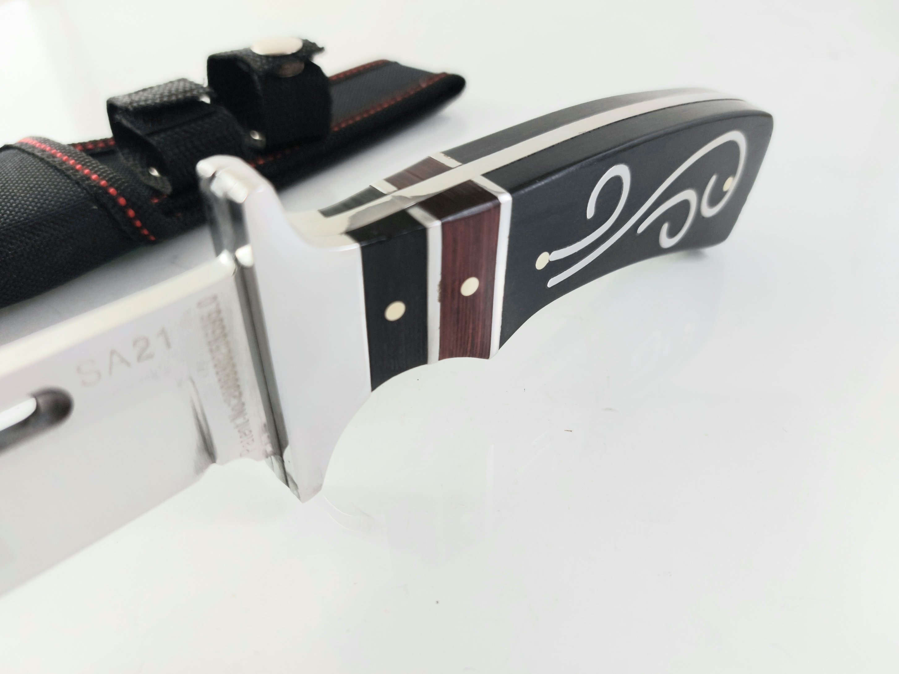 Ловен нож масивен фултанг Columbia SA21